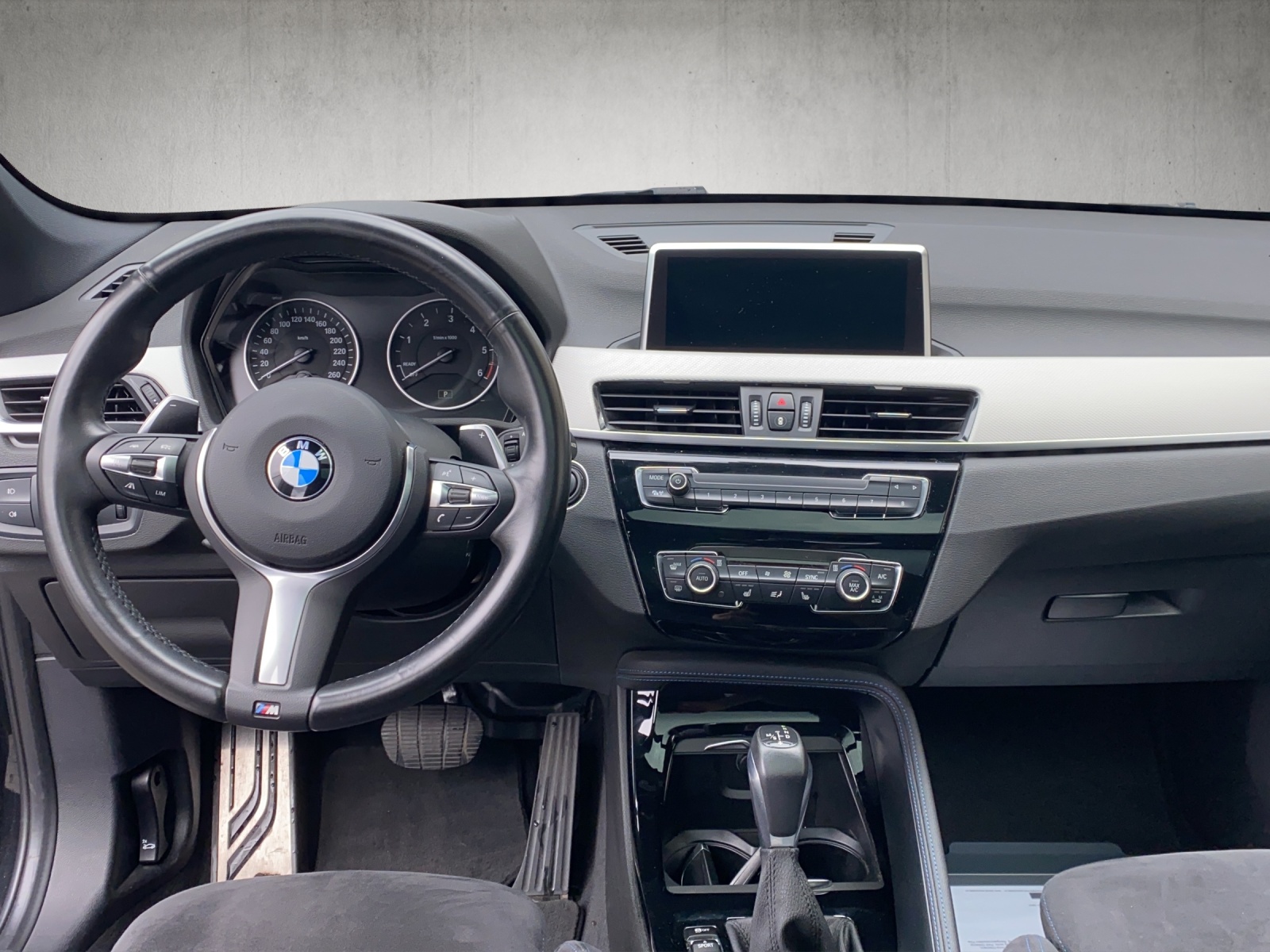 BMW X1 25d xDrive SAG-image-10