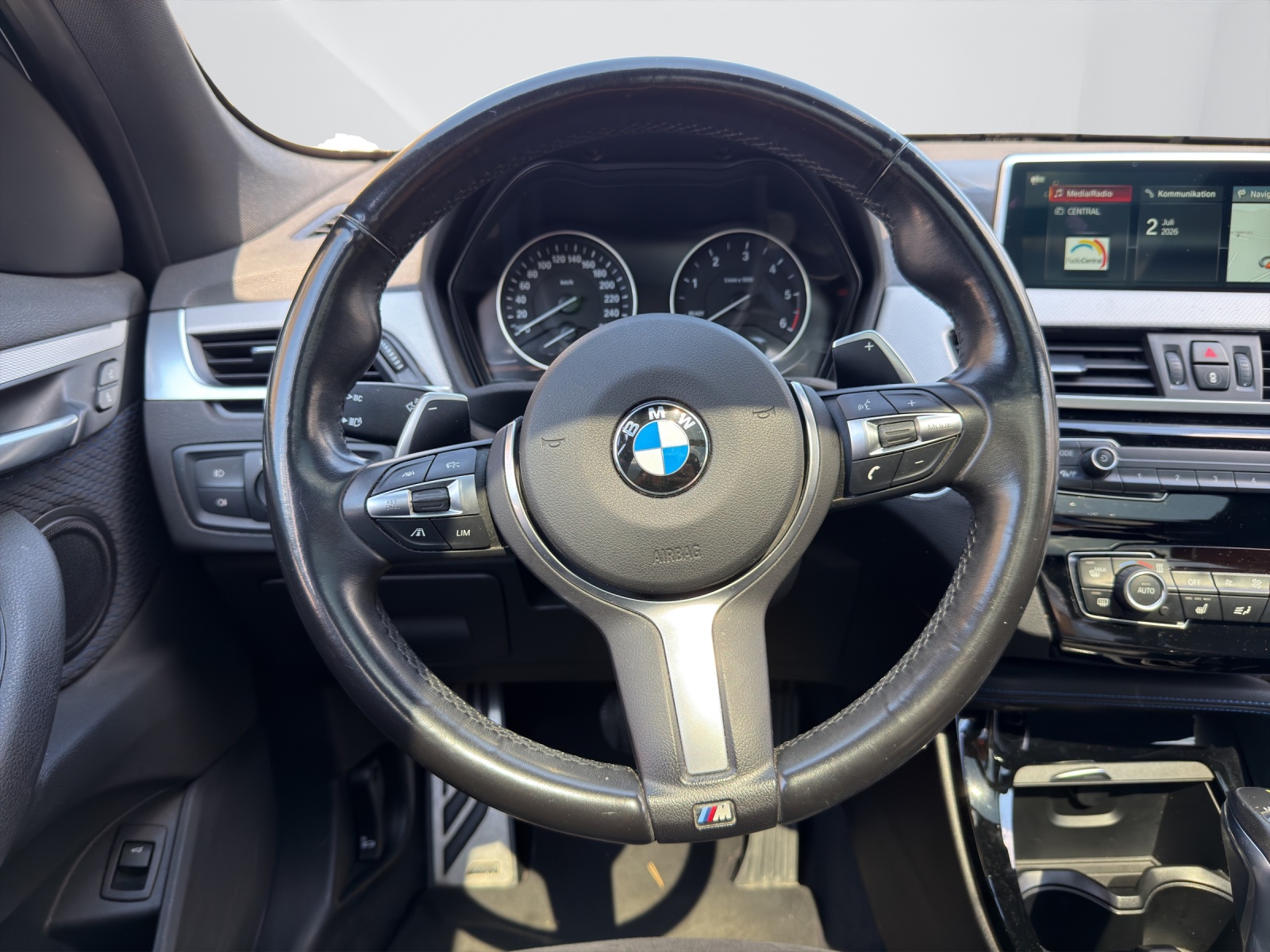 BMW X1 25d xDrive SAG-image-16