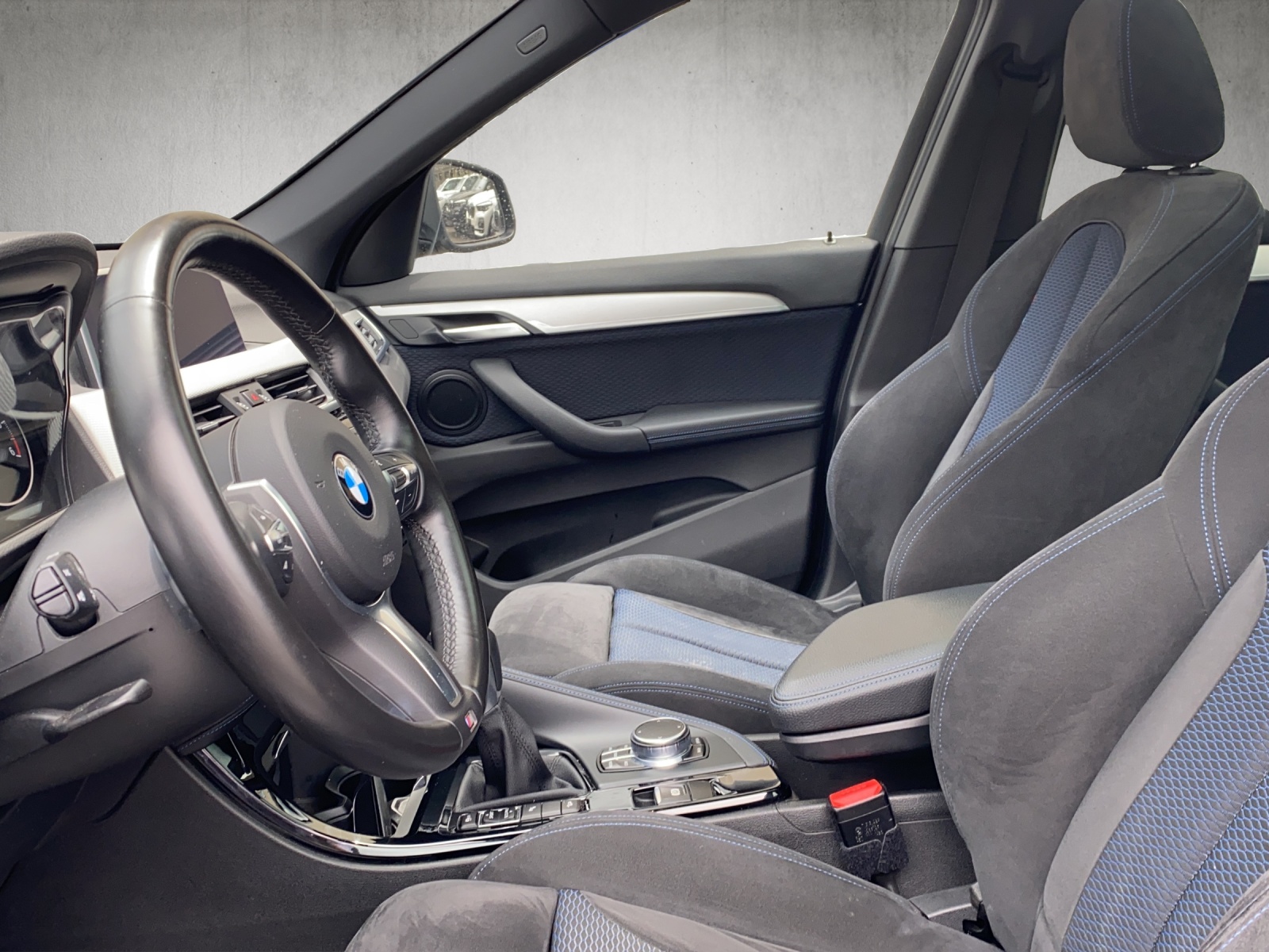 BMW X1 25d xDrive SAG-image-6
