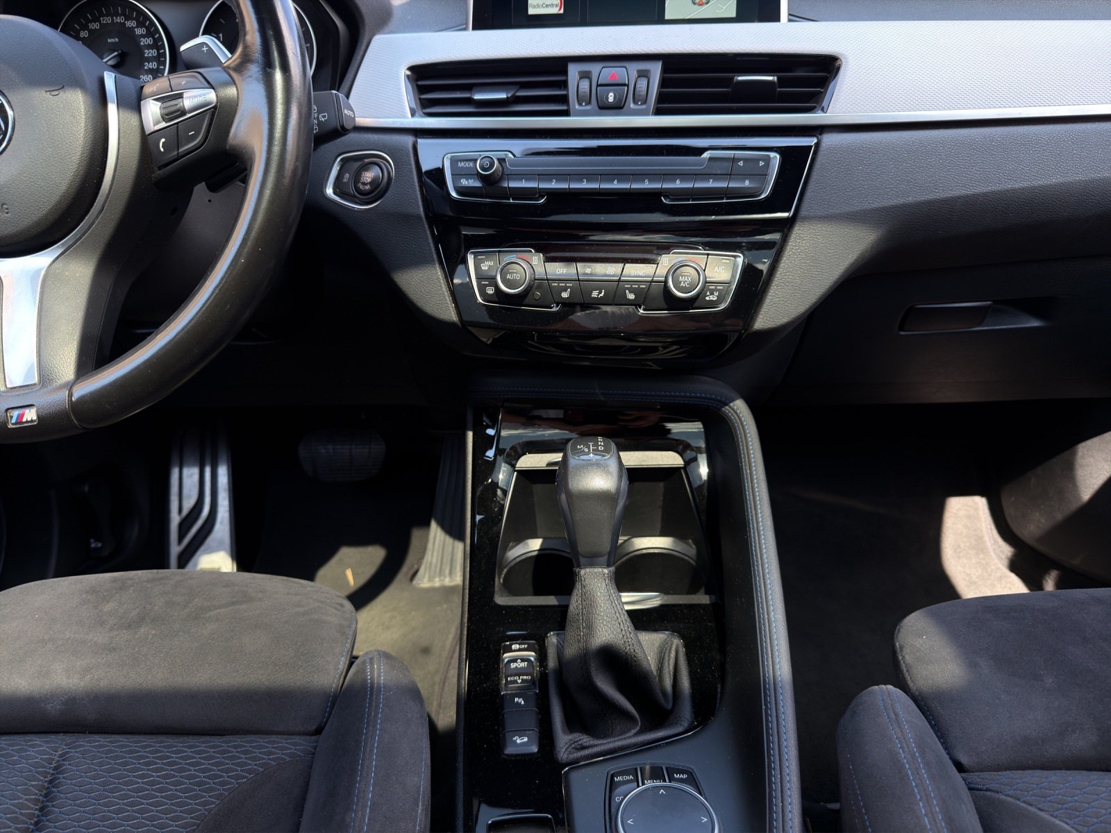 BMW X1 25d xDrive SAG-image-17