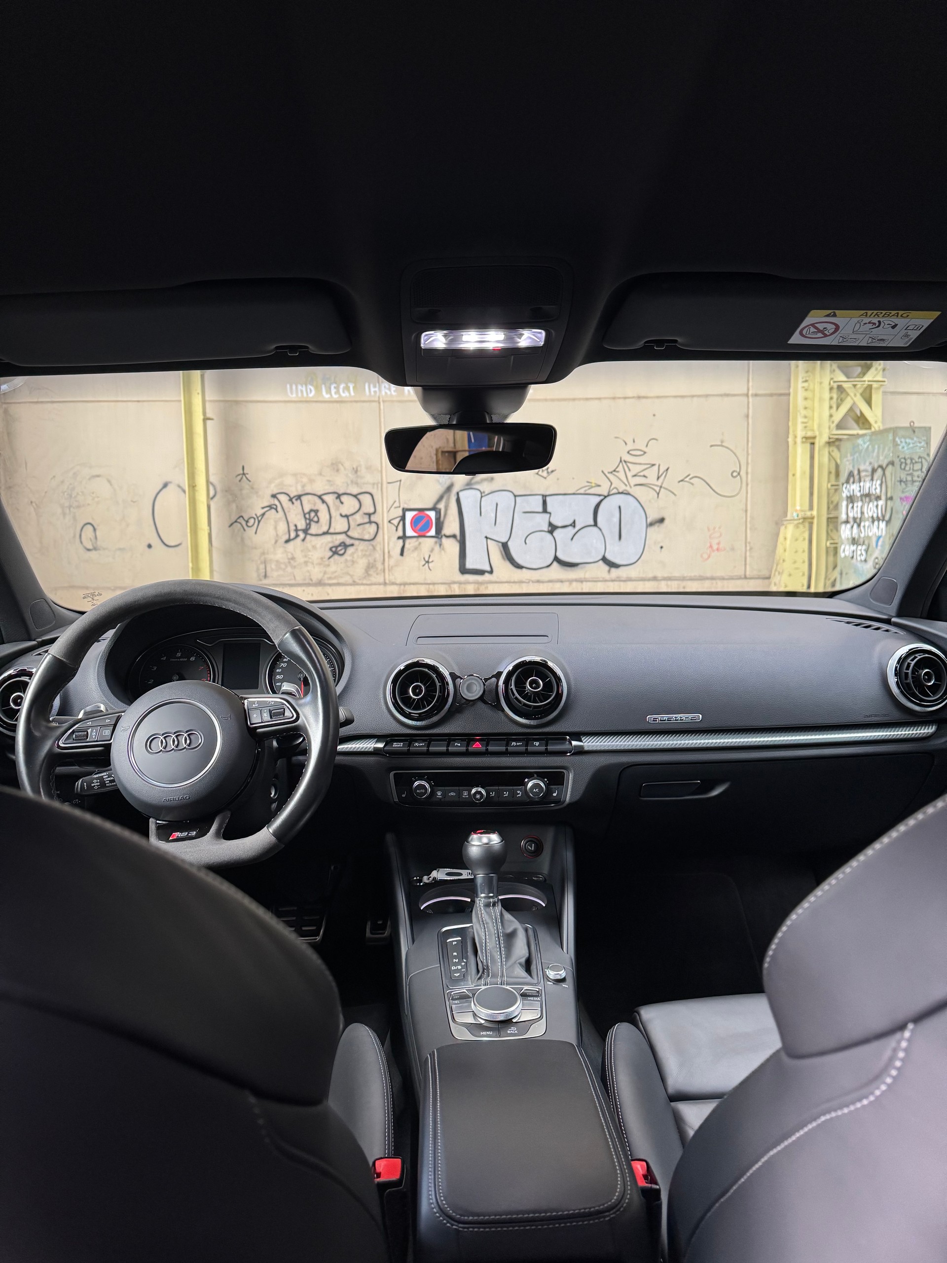 AUDI RS3 2.5 TSI quattro S-tronic-image-4
