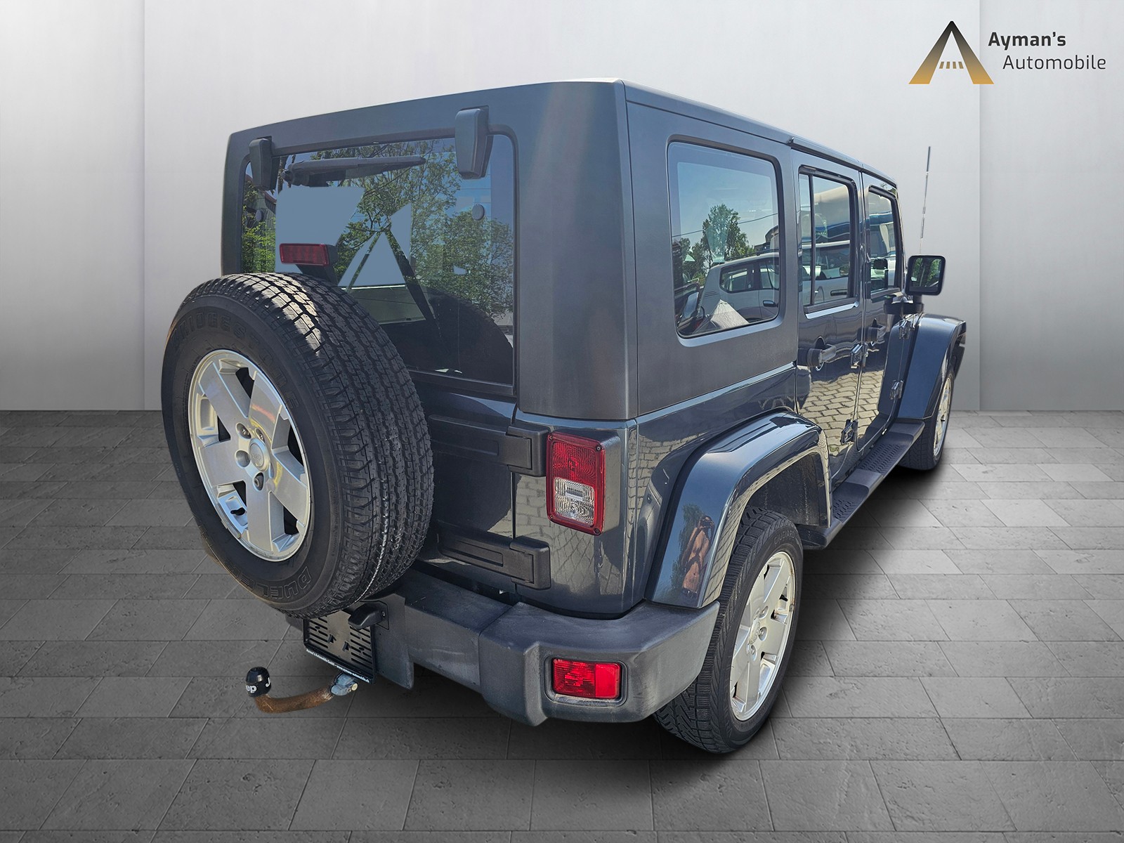 JEEP Wrangler 3.8 Unlimited Sahara Automatic-image-4