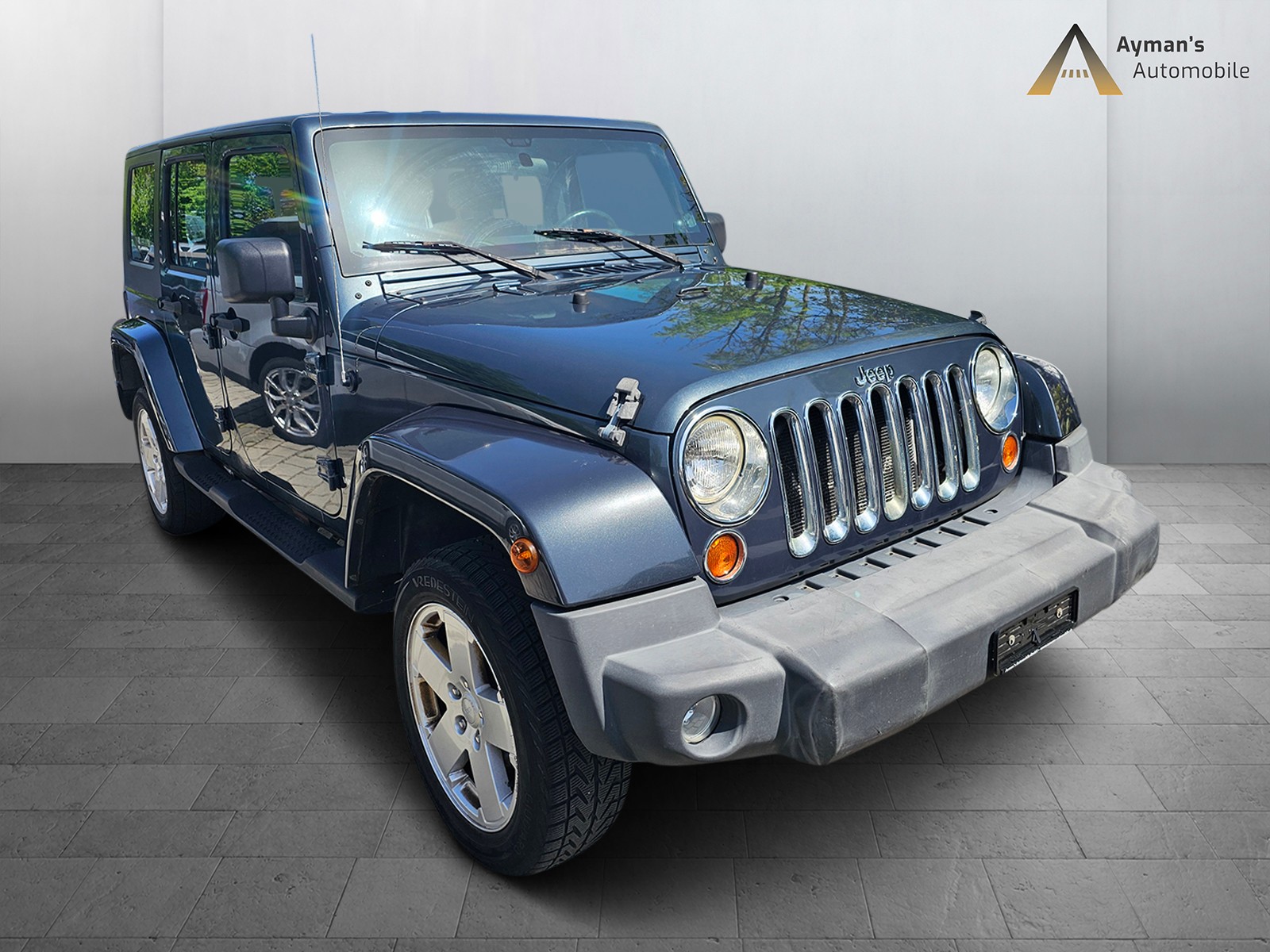 JEEP Wrangler 3.8 Unlimited Sahara Automatic-image-1
