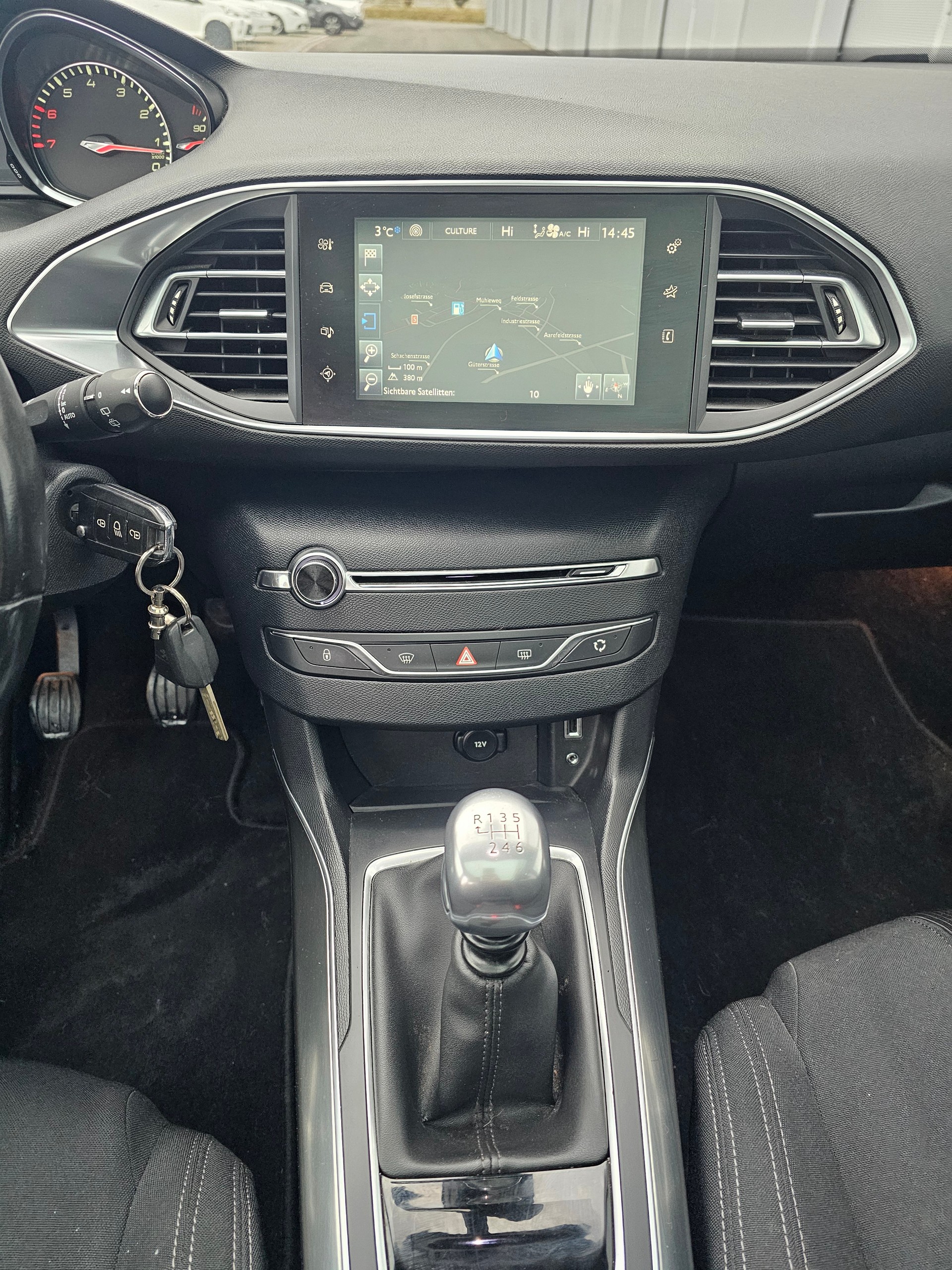 PEUGEOT 308 1.6 THP Allure-image-14