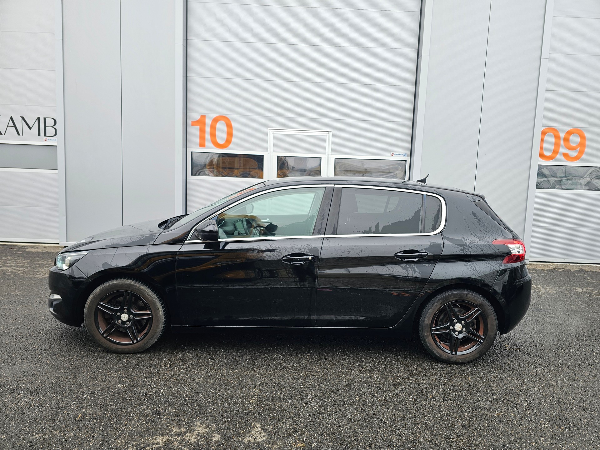 PEUGEOT 308 1.6 THP Allure-image-1