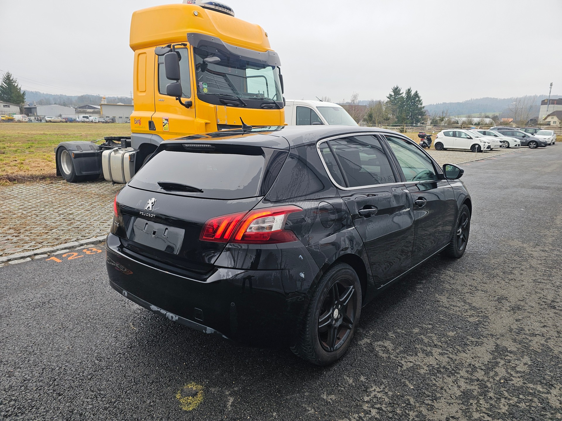 PEUGEOT 308 1.6 THP Allure-image-4