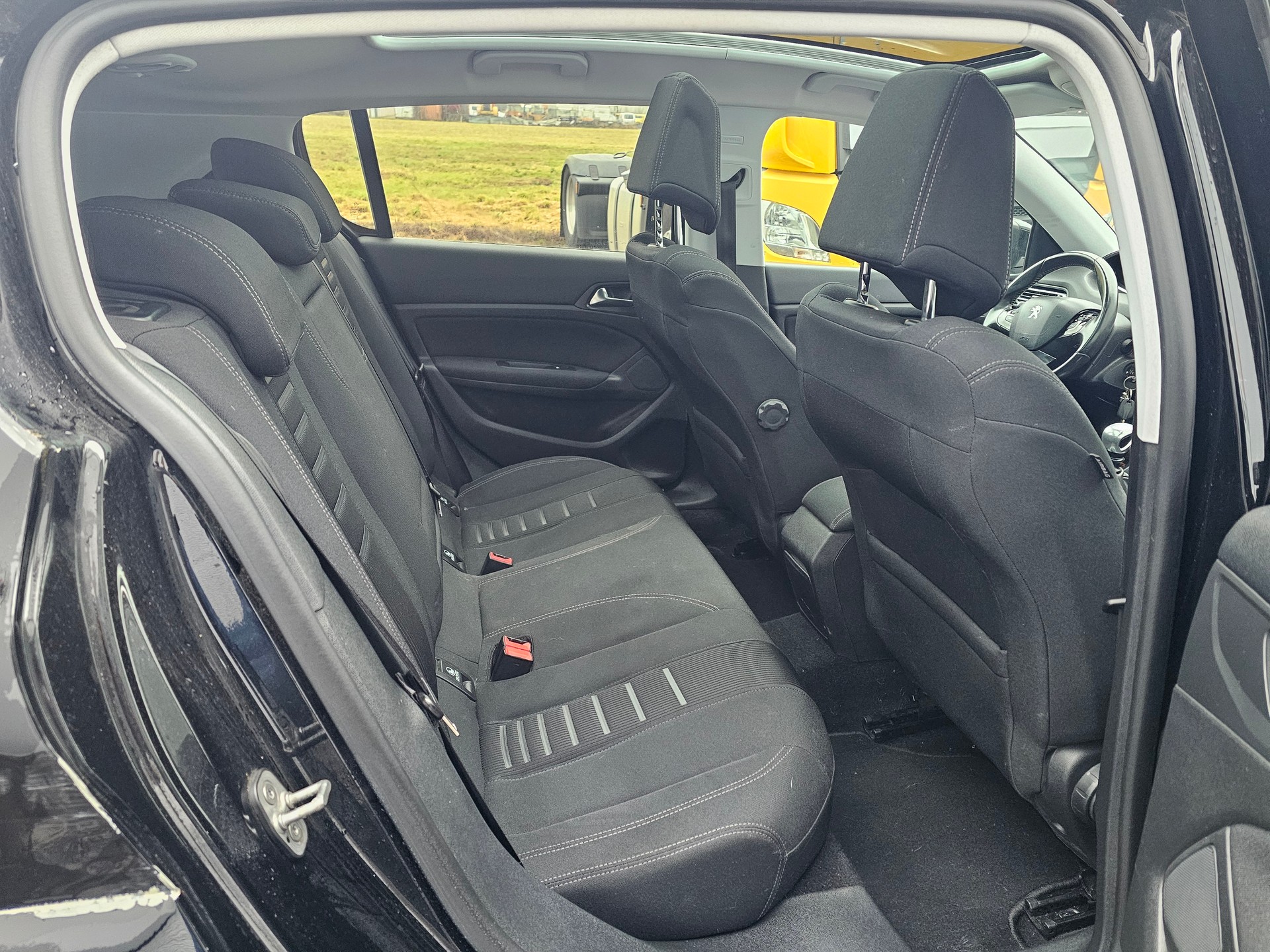 PEUGEOT 308 1.6 THP Allure-image-12