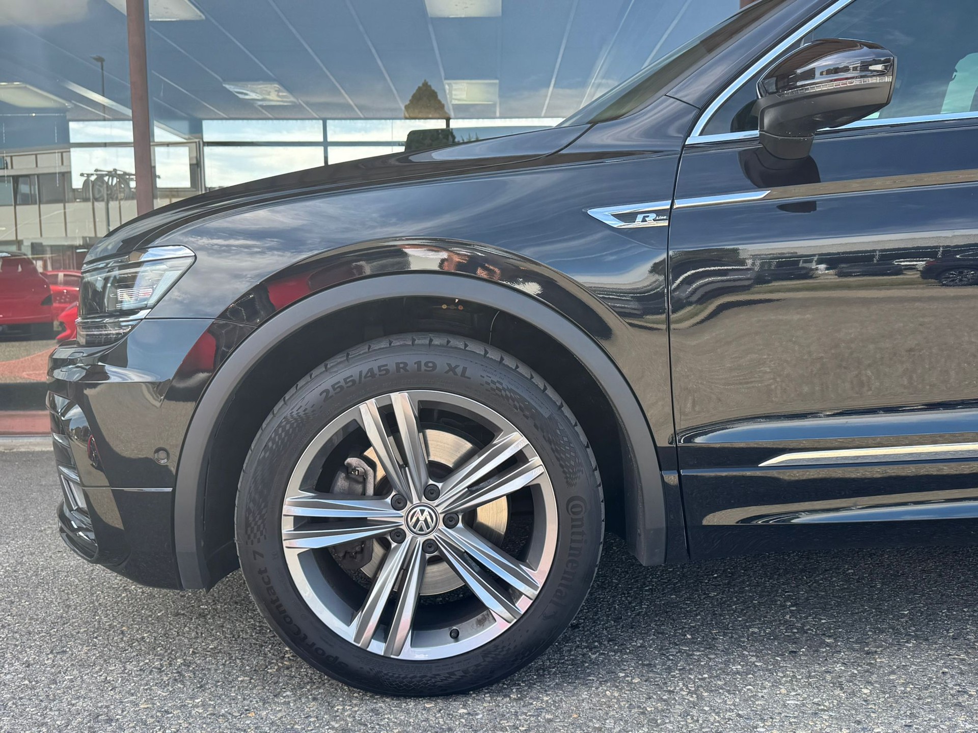 VW Tiguan 2.0TSI Highline 4Motion DSG-image-5