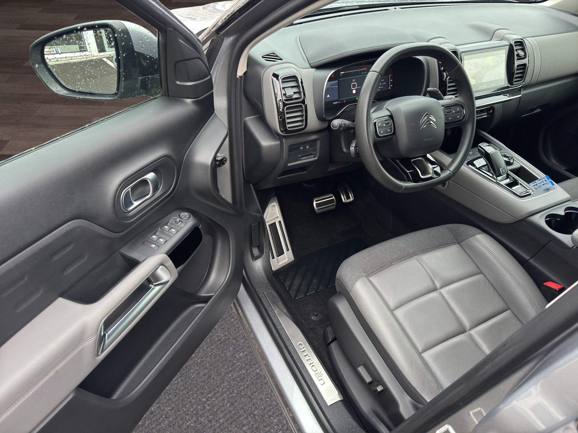 CITROEN C5 Aircross 1.5 BlueHD Swiss Edition EAT8-image-19