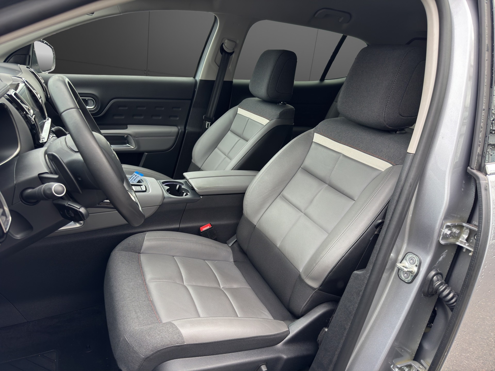 CITROEN C5 Aircross 1.5 BlueHD Swiss Edition EAT8-image-18