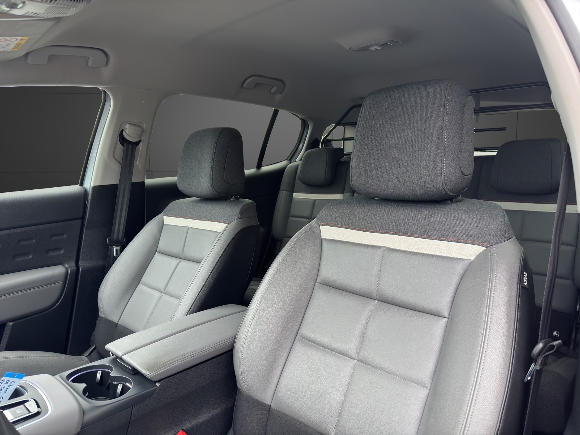 CITROEN C5 Aircross 1.5 BlueHD Swiss Edition EAT8-image-22