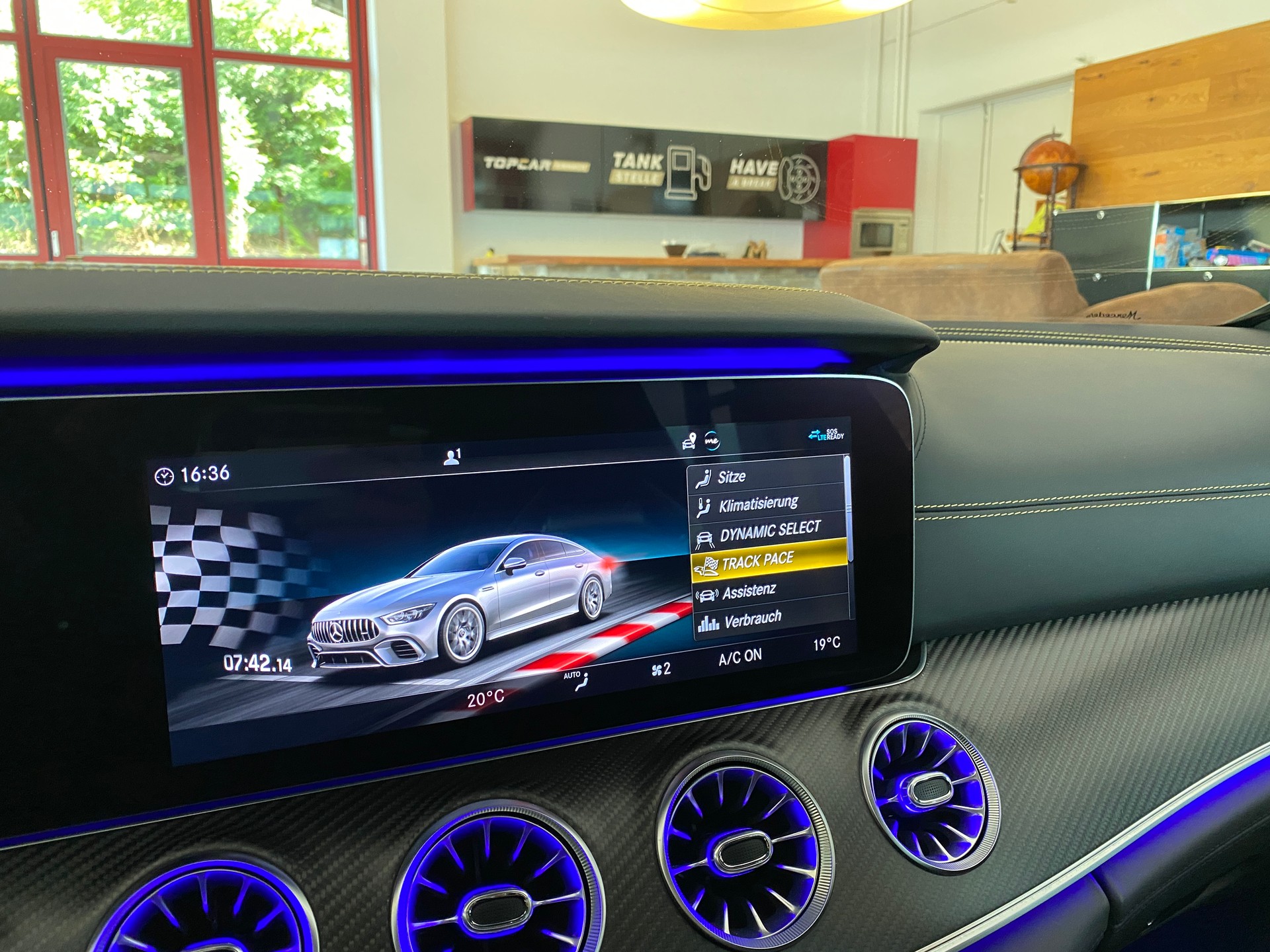 MERCEDES-BENZ AMG GT 4 63 S Edition 1 4Matic+ Speedshift MCT-image-28