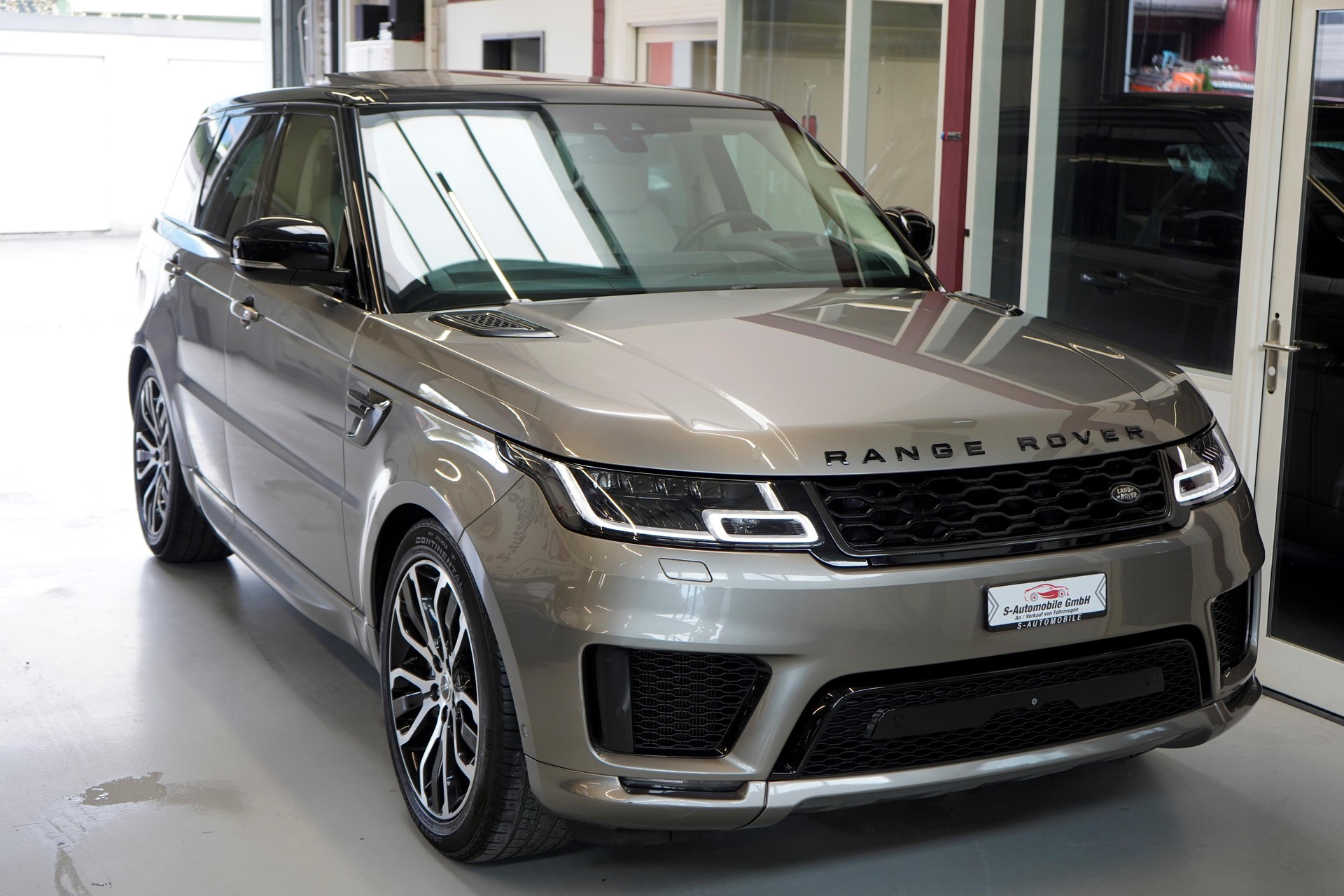 LAND ROVER Range Rover Sport 5.0 V8 S/C HSE Dynamic Automatic-image-9