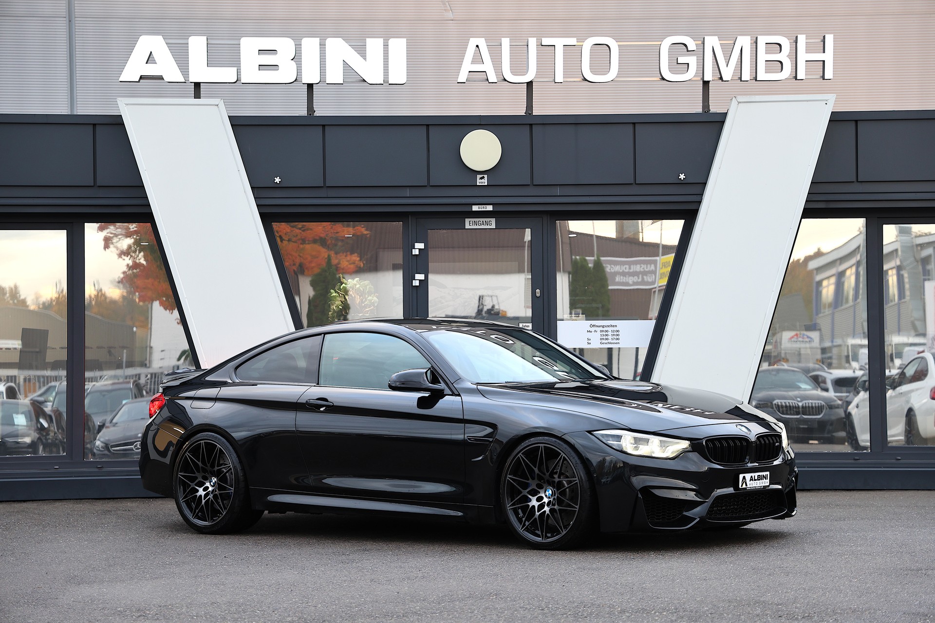 BMW M4 Coupé Competition DKG-image-2