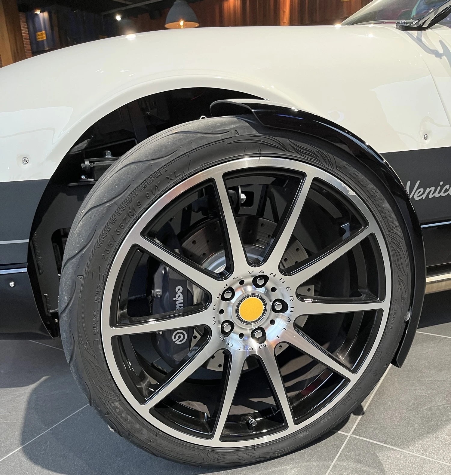 VANDERHALL Carmel GTS-image-11