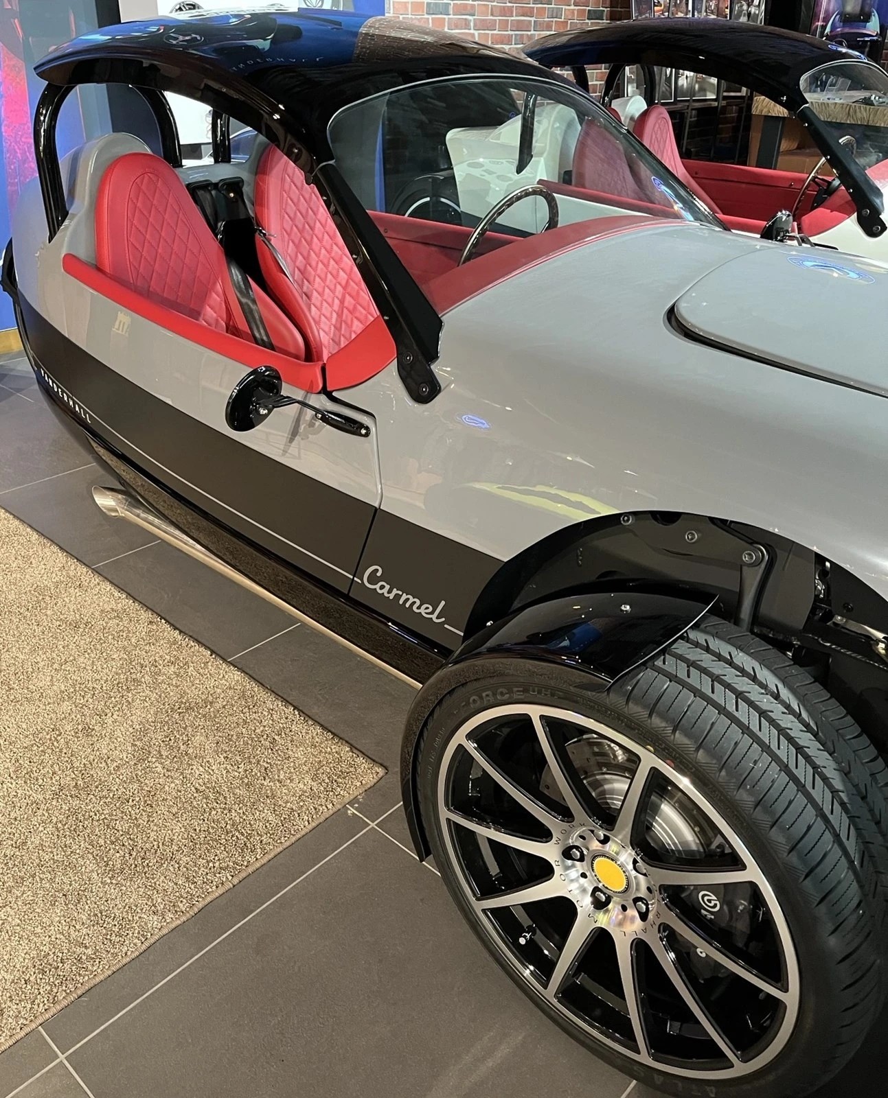 VANDERHALL Carmel GTS-showroom-element-3