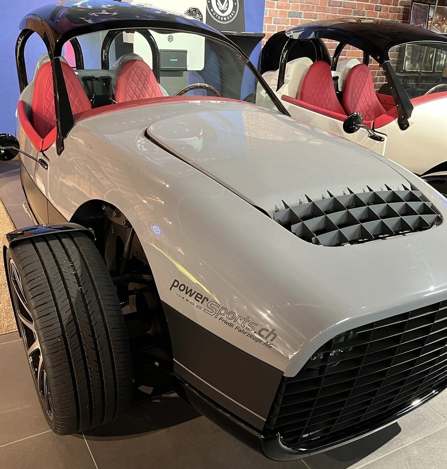 VANDERHALL Carmel GTS-showroom-element-2