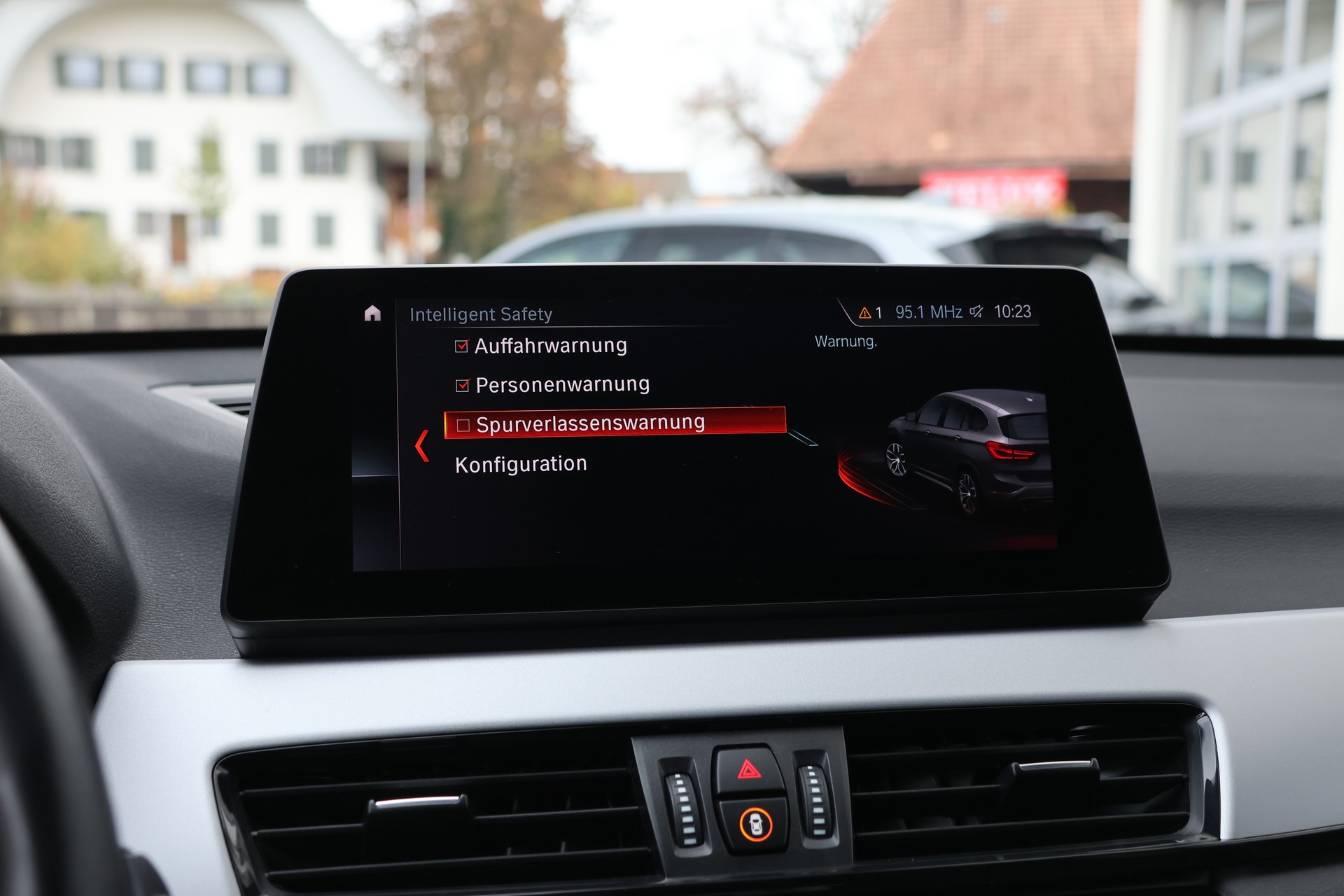 BMW X1 xDrive 25e Steptronic (CH)-image-19
