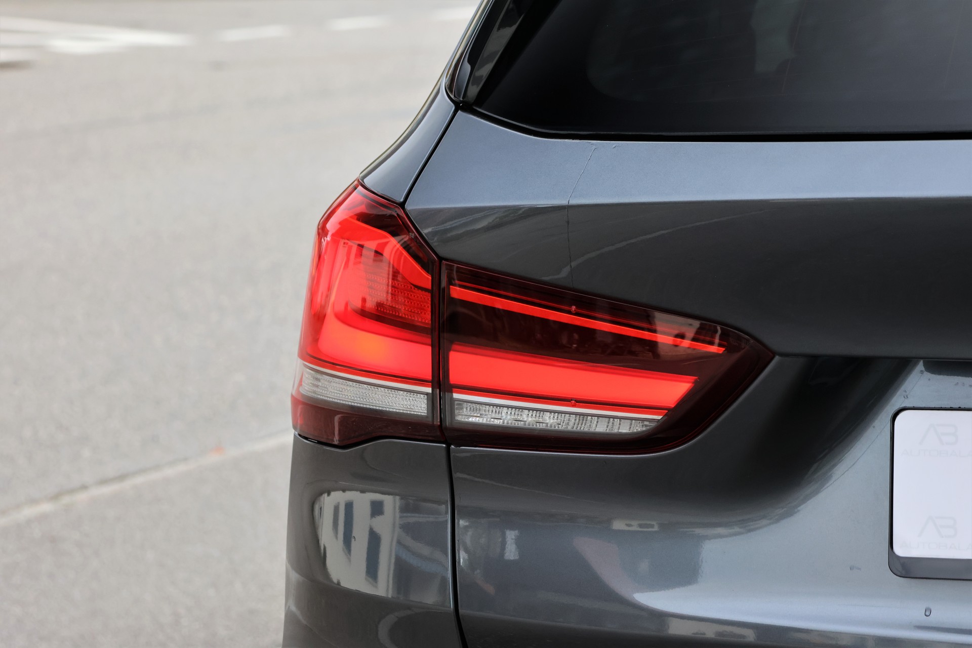 BMW X1 xDrive 25e Steptronic (CH)-image-4