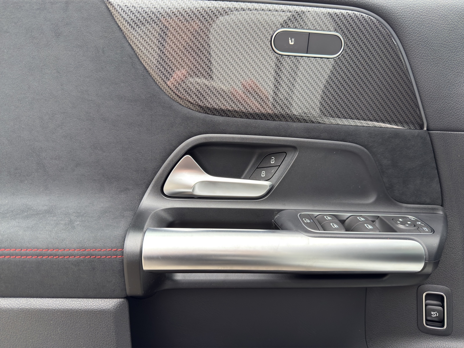 MERCEDES-BENZ B 220 4Matic 8G-DCT-image-12