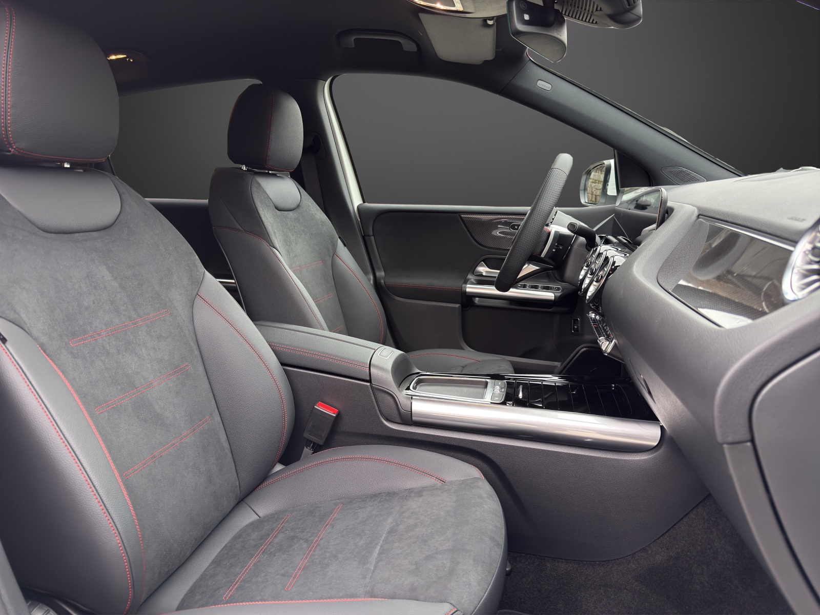 MERCEDES-BENZ B 220 4Matic 8G-DCT-image-11