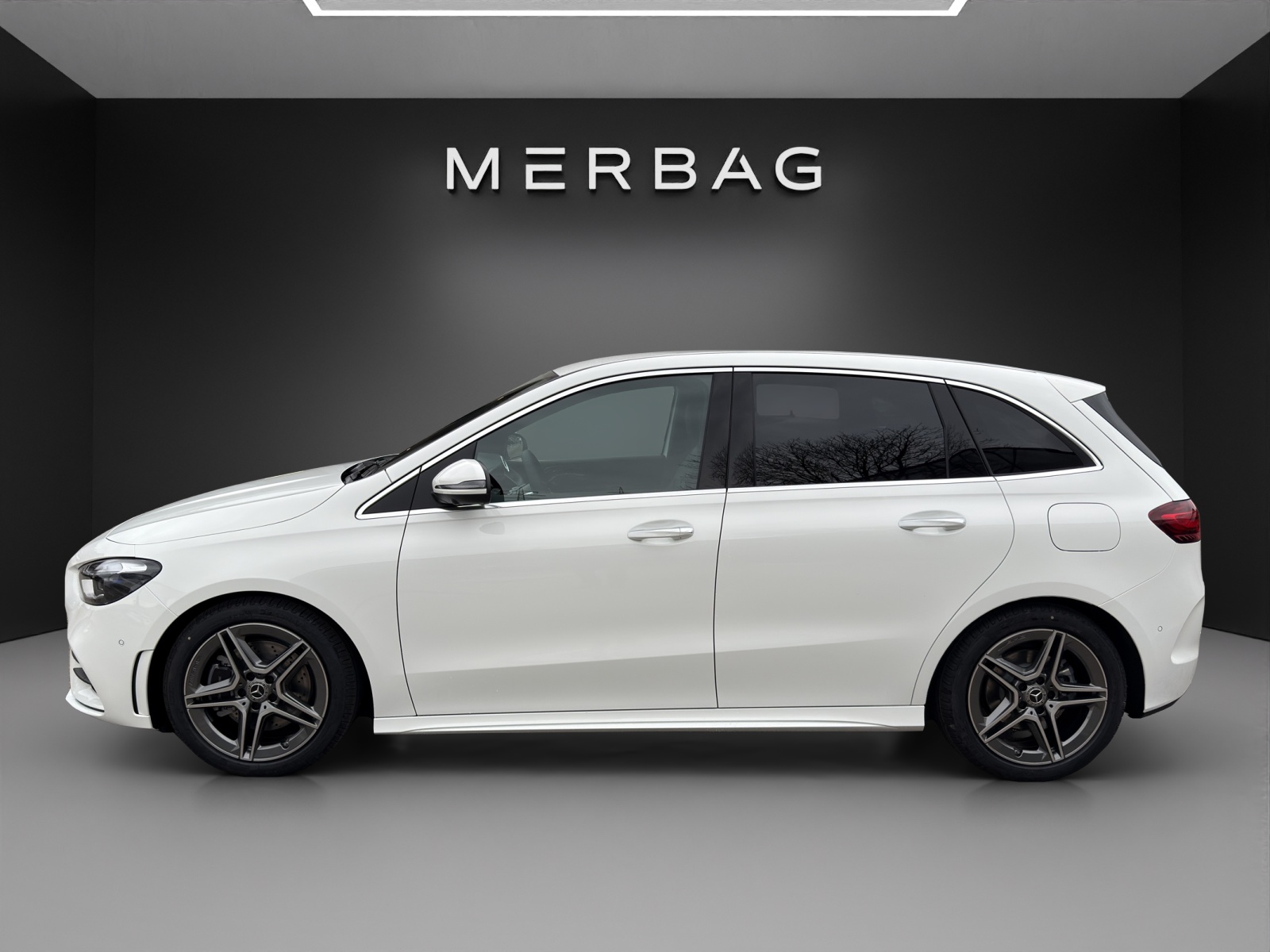 MERCEDES-BENZ B 220 4Matic 8G-DCT-image-1