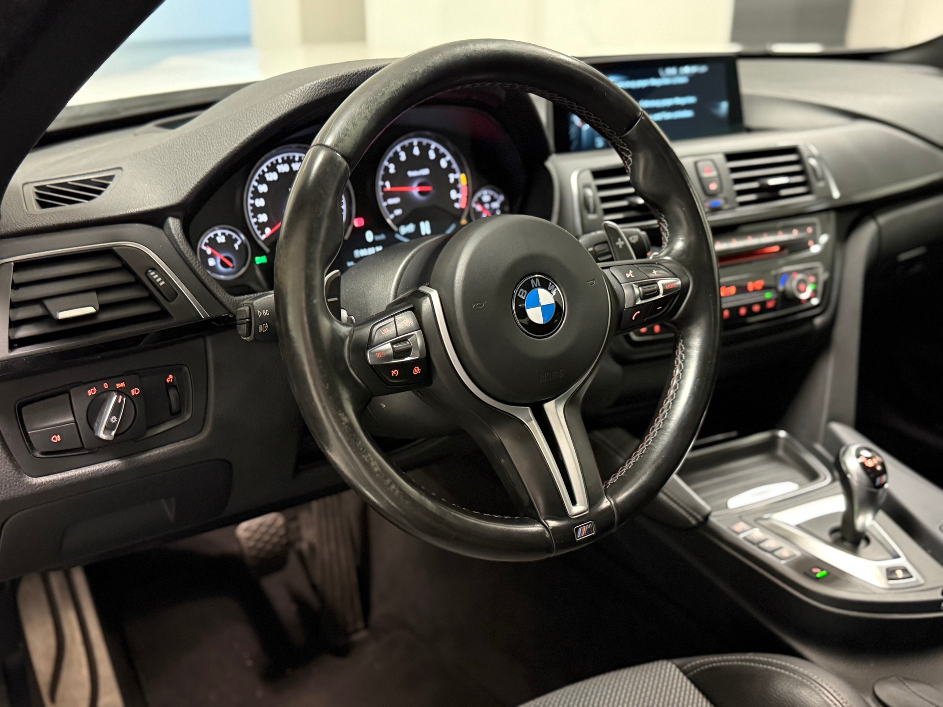 BMW M4 Coupé DKG-image-18