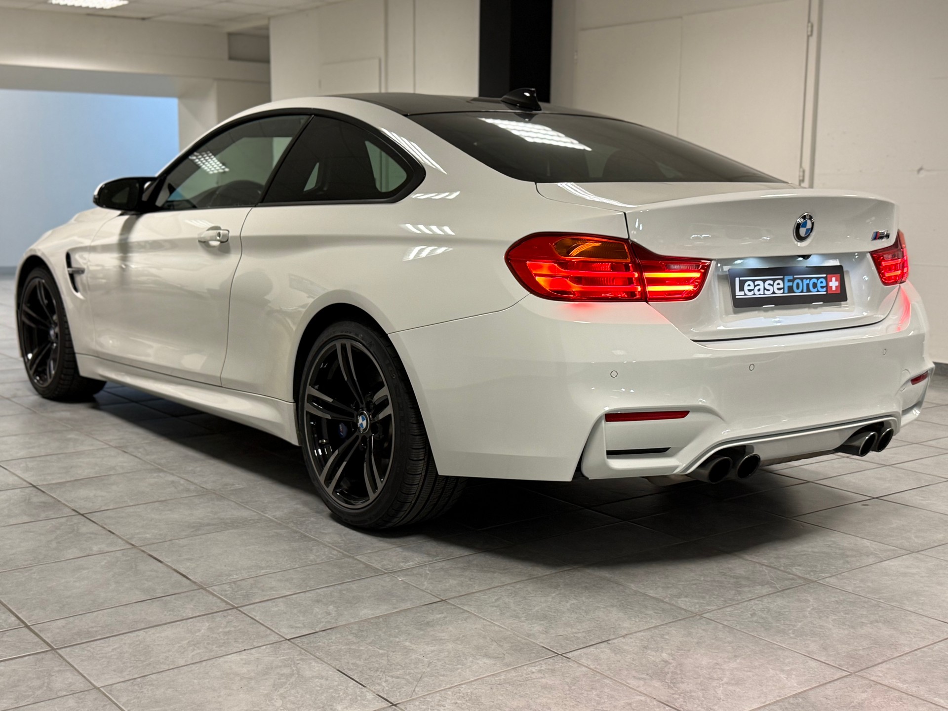BMW M4 Coupé DKG-image-11