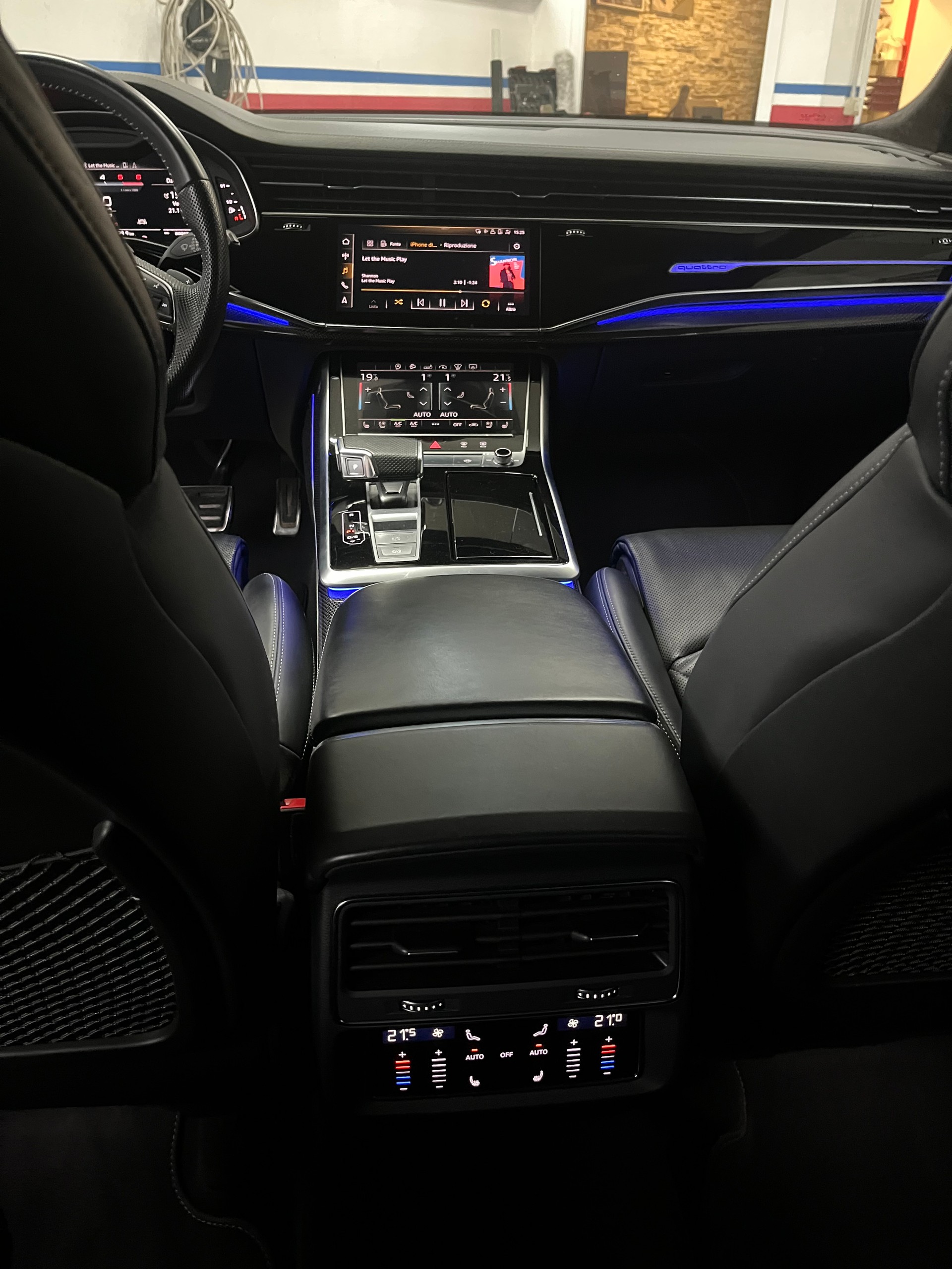 AUDI SQ8 50 TDI quattro tiptronic-image-6