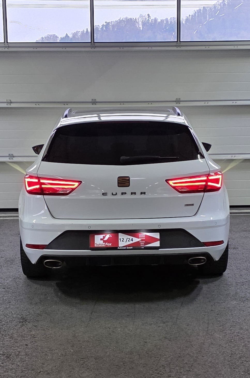 SEAT Leon ST 2.0 TSI Cupra 300 4 Drive DSG-image-3