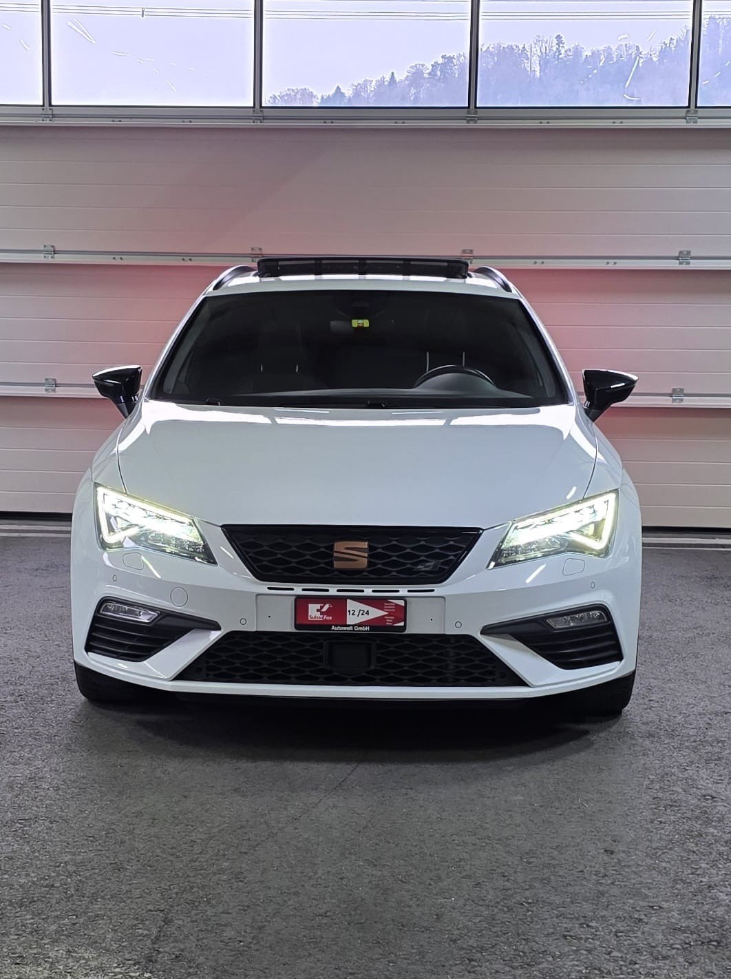 SEAT Leon ST 2.0 TSI Cupra 300 4 Drive DSG-image-7