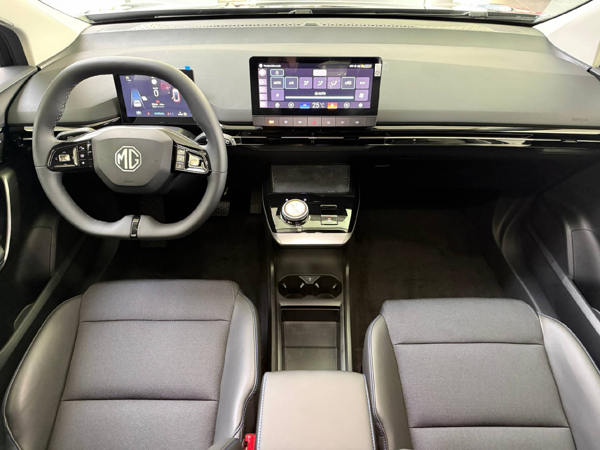 MG 4 64kWh Luxury-image-6