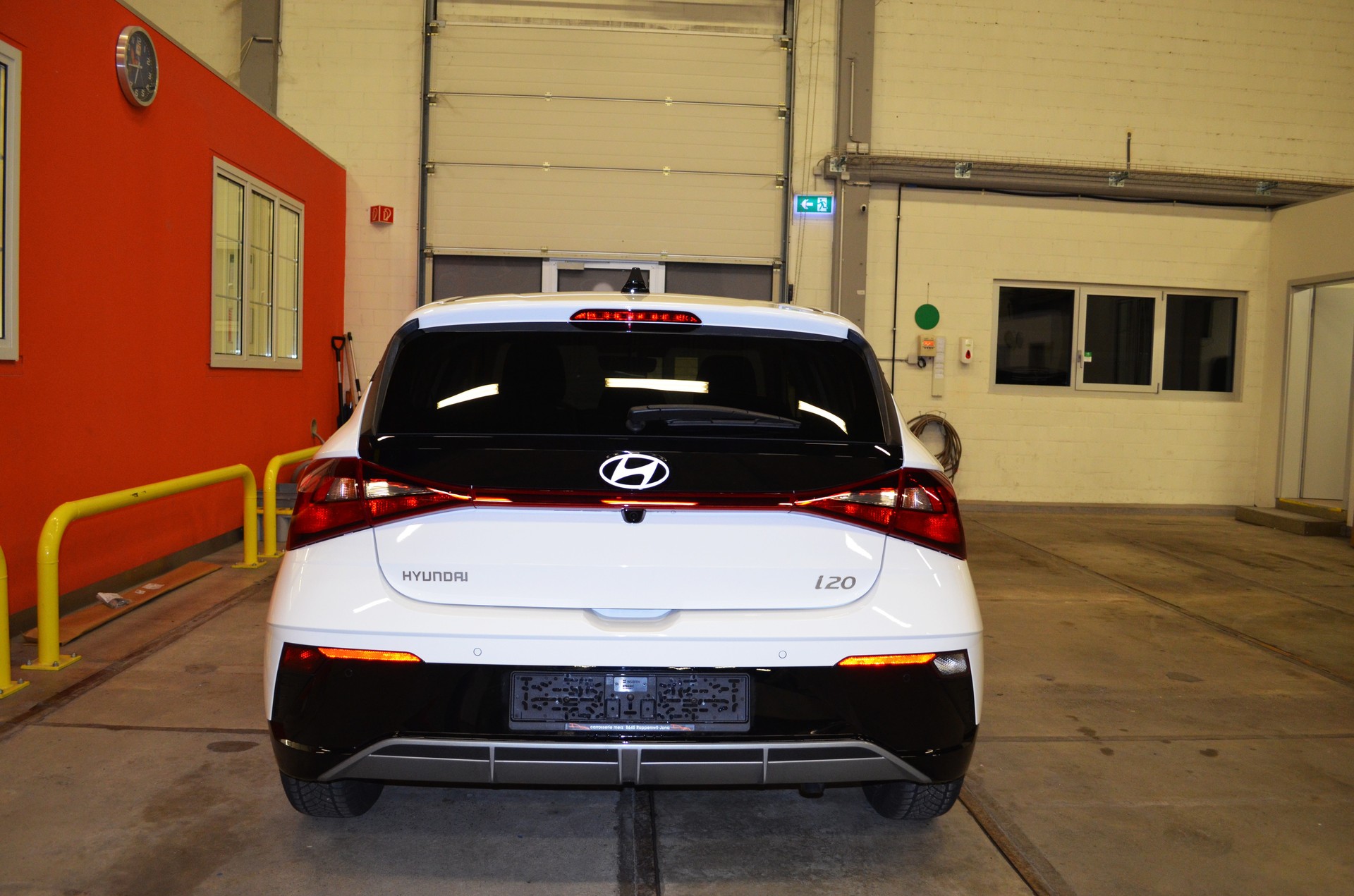 HYUNDAI i20 1.0 T-GDi Amplia DCT-image-5