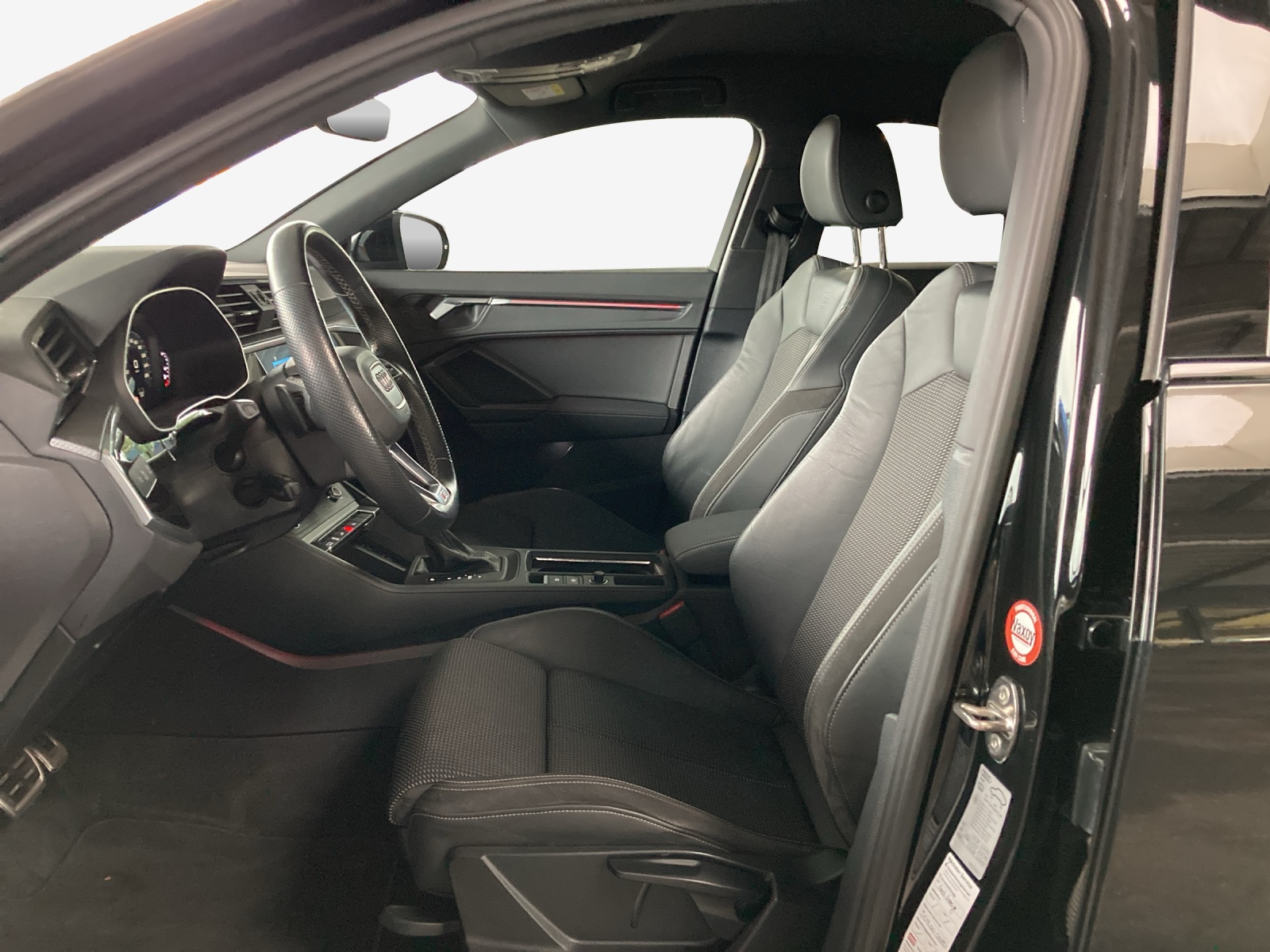 AUDI Q3 Sportback 45 TFSI e S line Attraction S-tronic-image-7