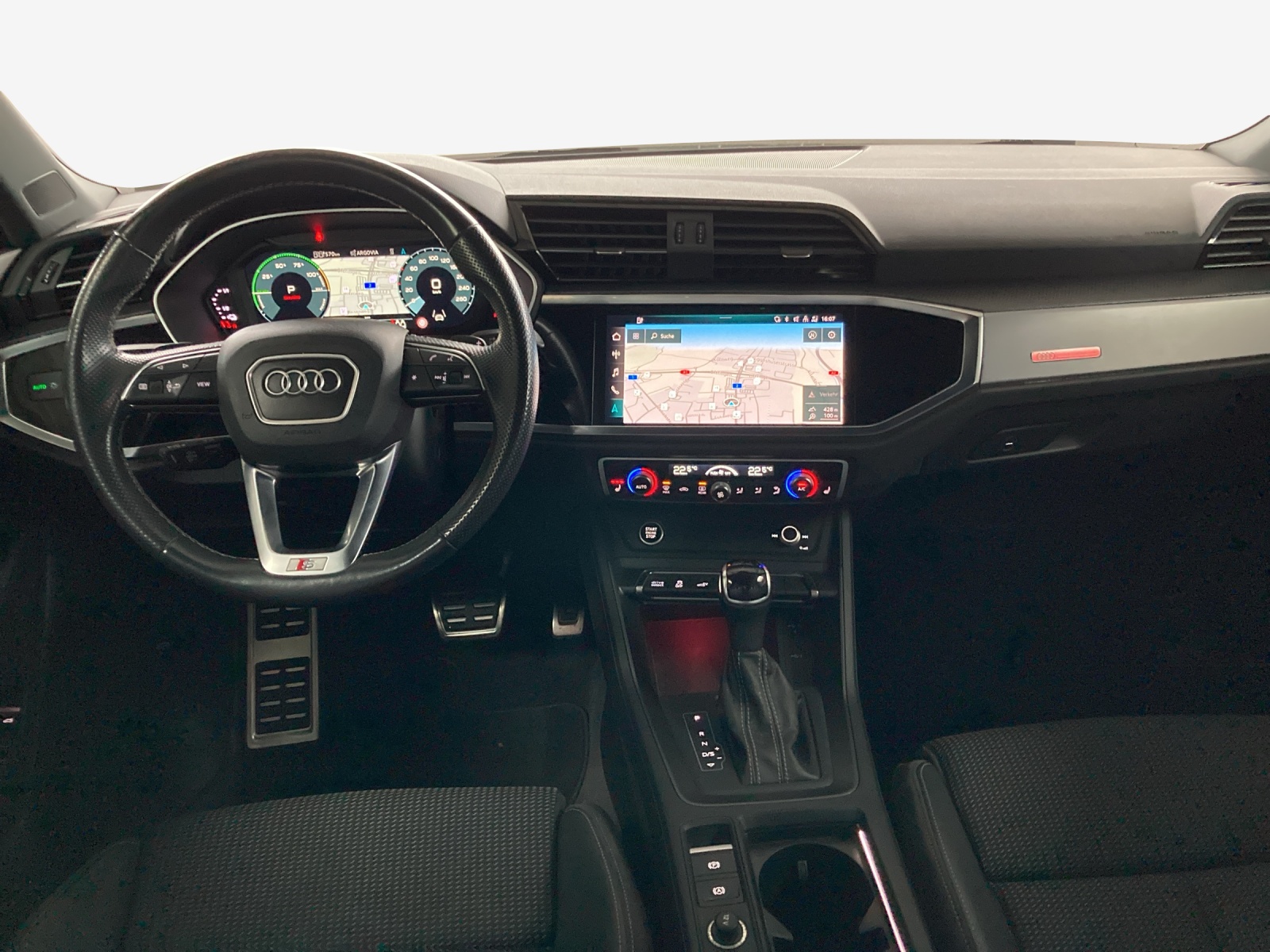 AUDI Q3 Sportback 45 TFSI e S line Attraction S-tronic-image-8