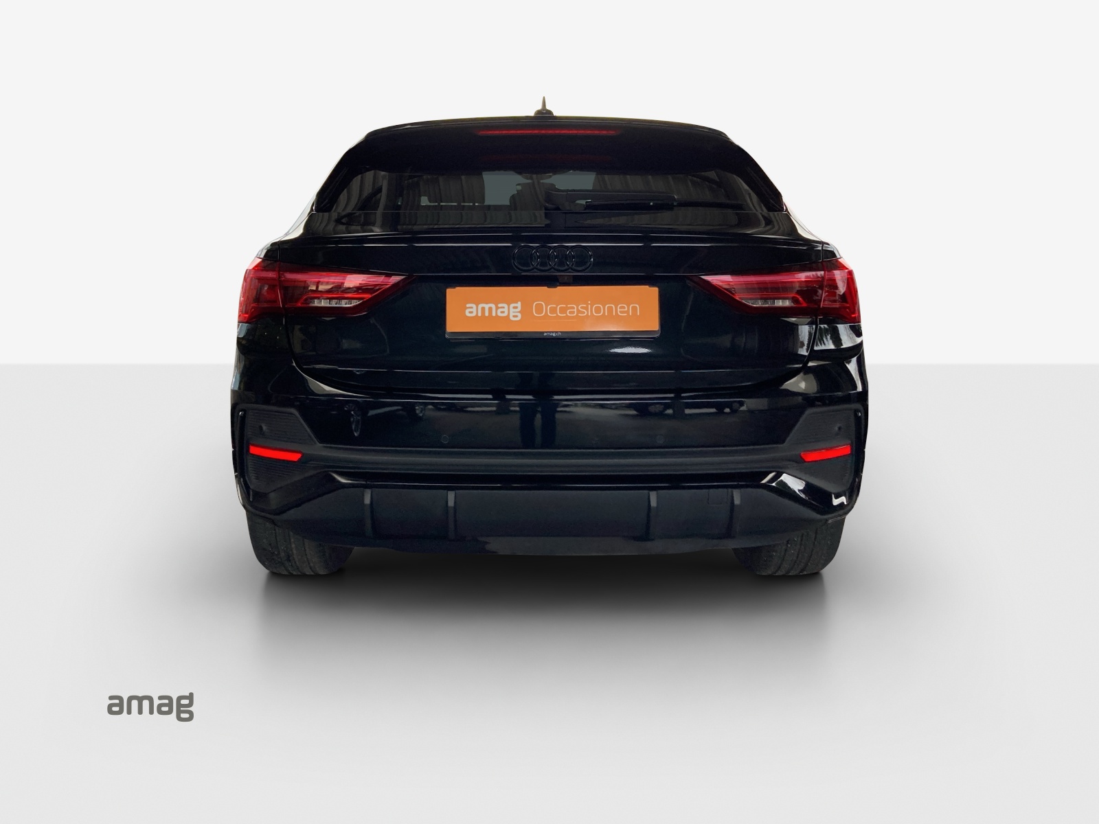 AUDI Q3 Sportback 45 TFSI e S line Attraction S-tronic-image-3