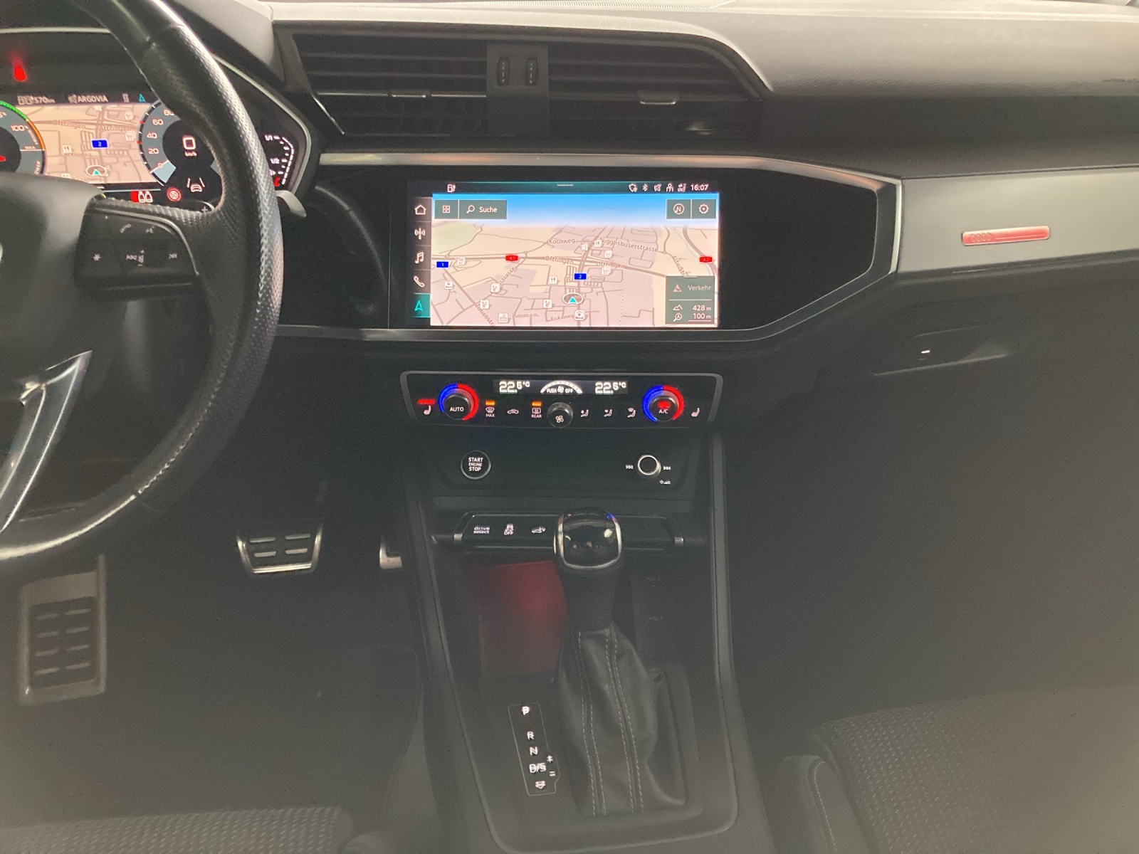 AUDI Q3 Sportback 45 TFSI e S line Attraction S-tronic-image-10