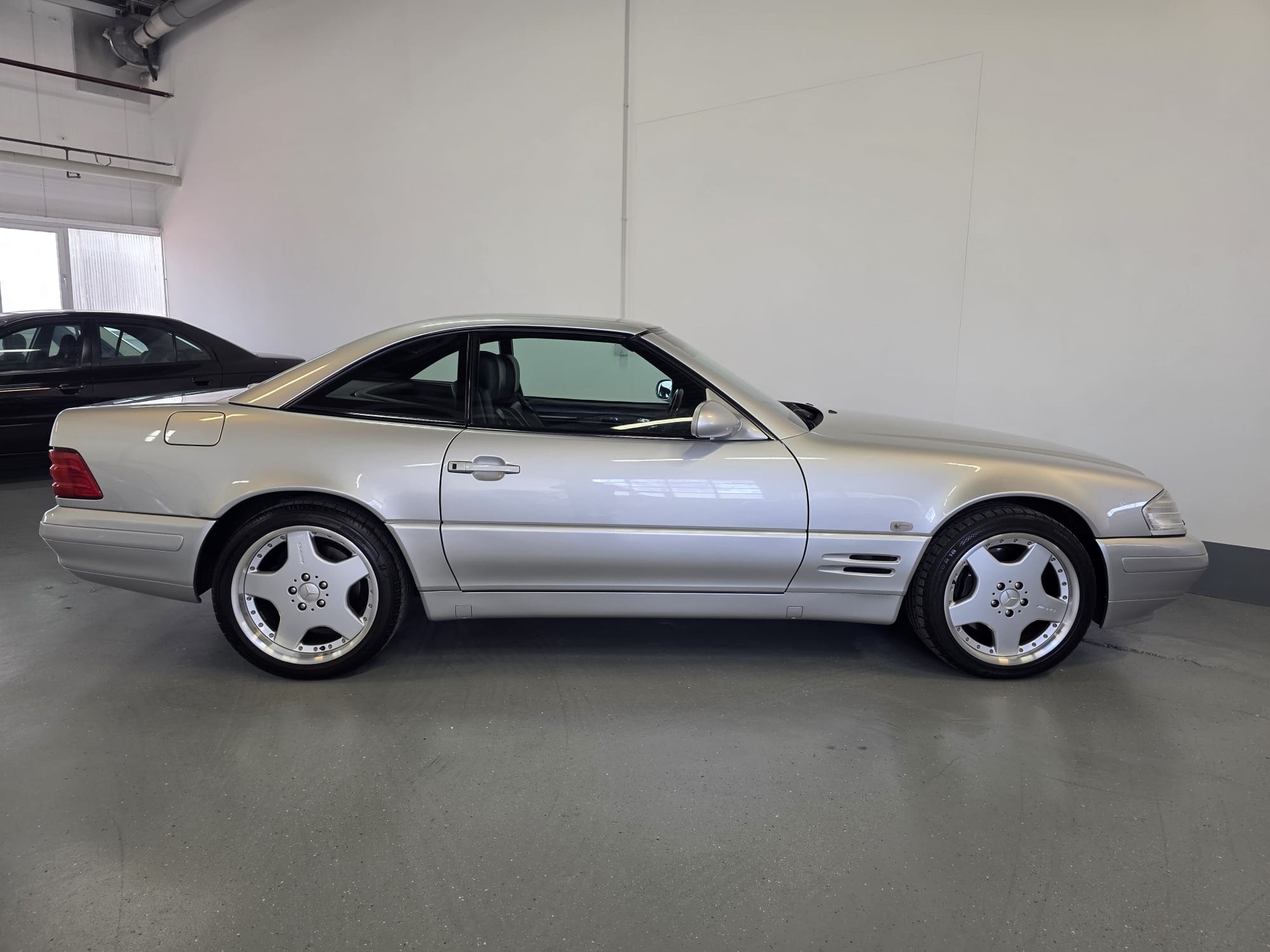 MERCEDES-BENZ SL 500 Automatic-image-11