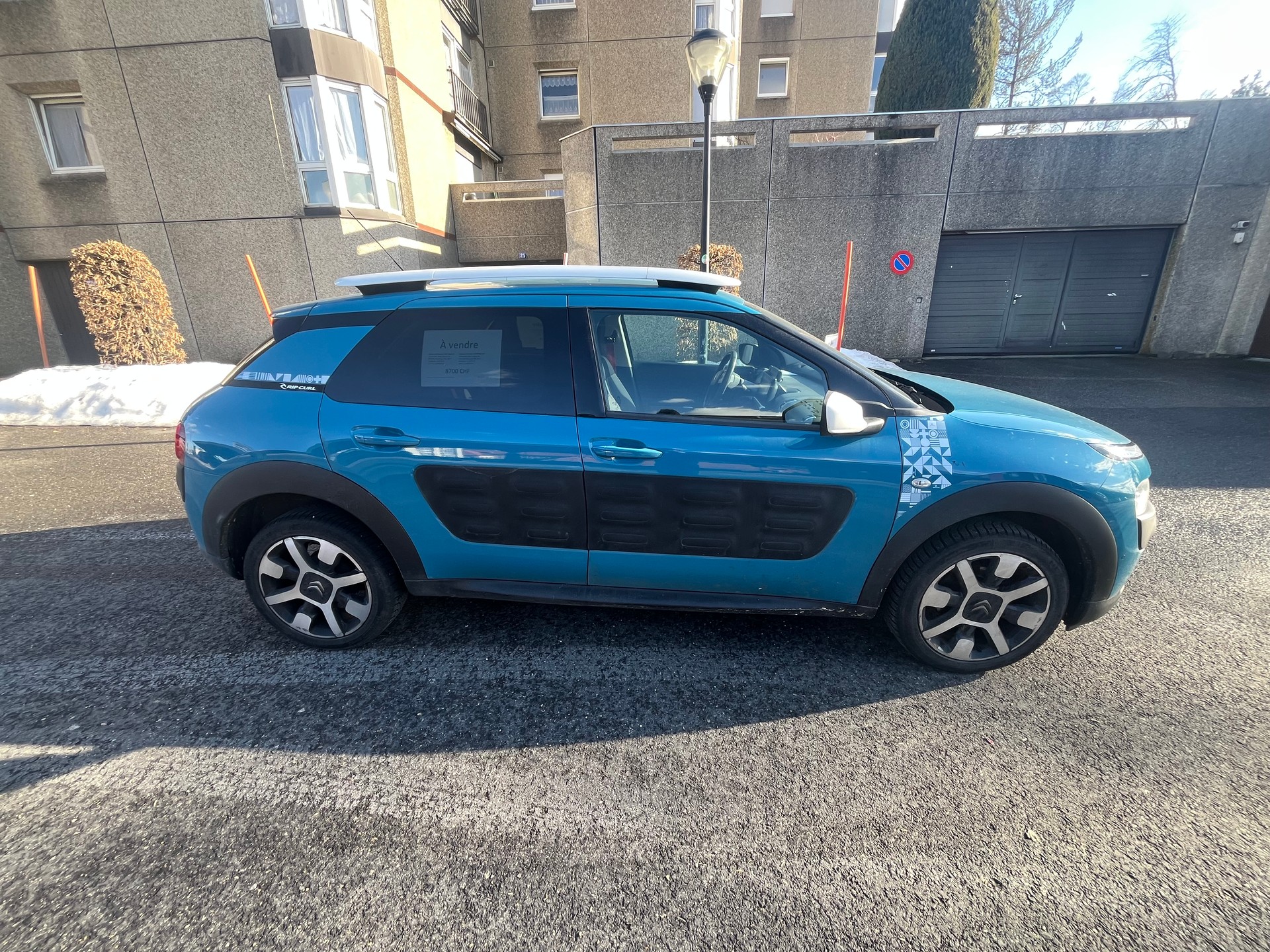 CITROEN C4 Cactus 1.2 e-THP Rip Curl-image-2