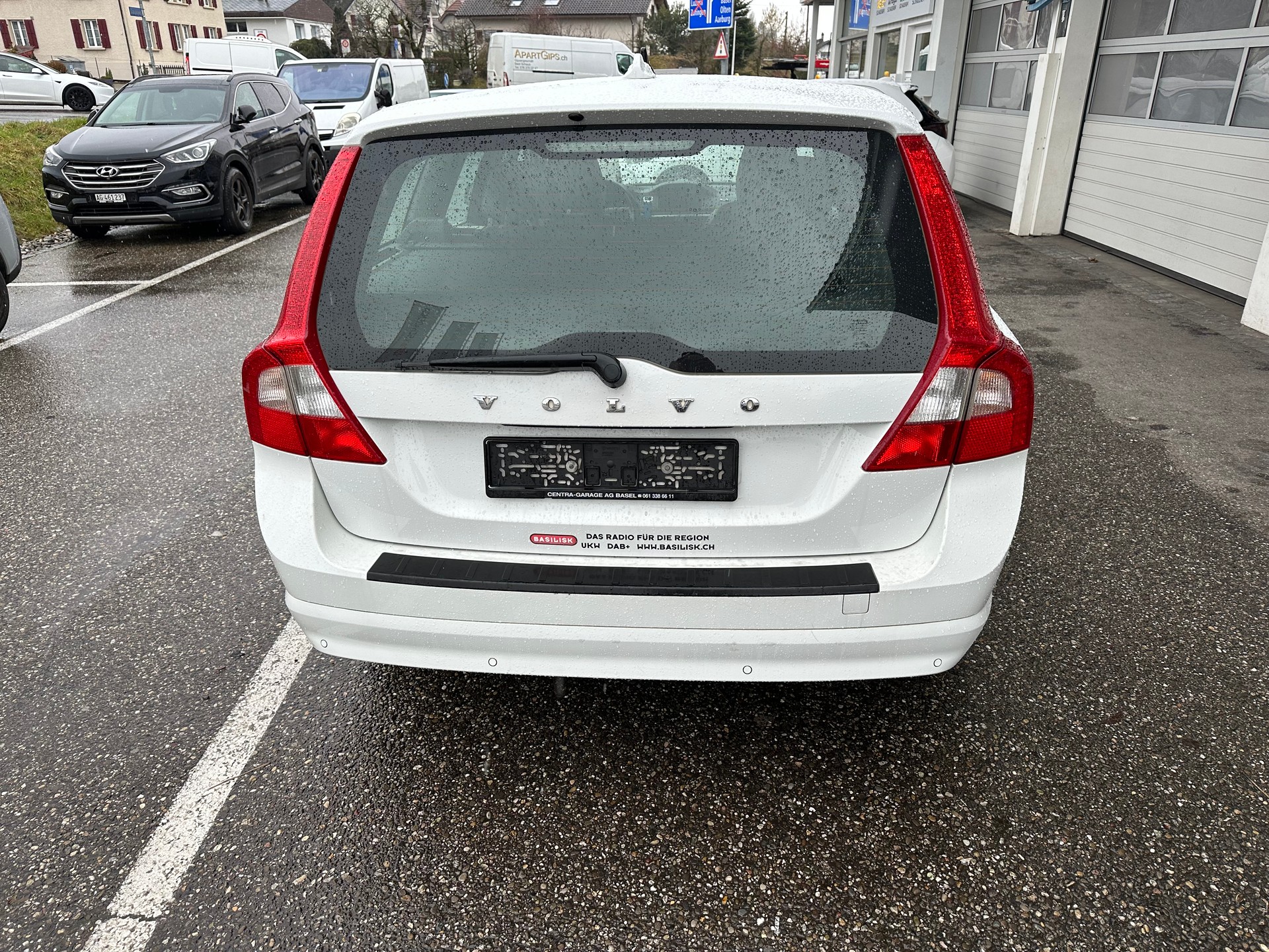 VOLVO V70 D3 Summum Geartronic-image-4