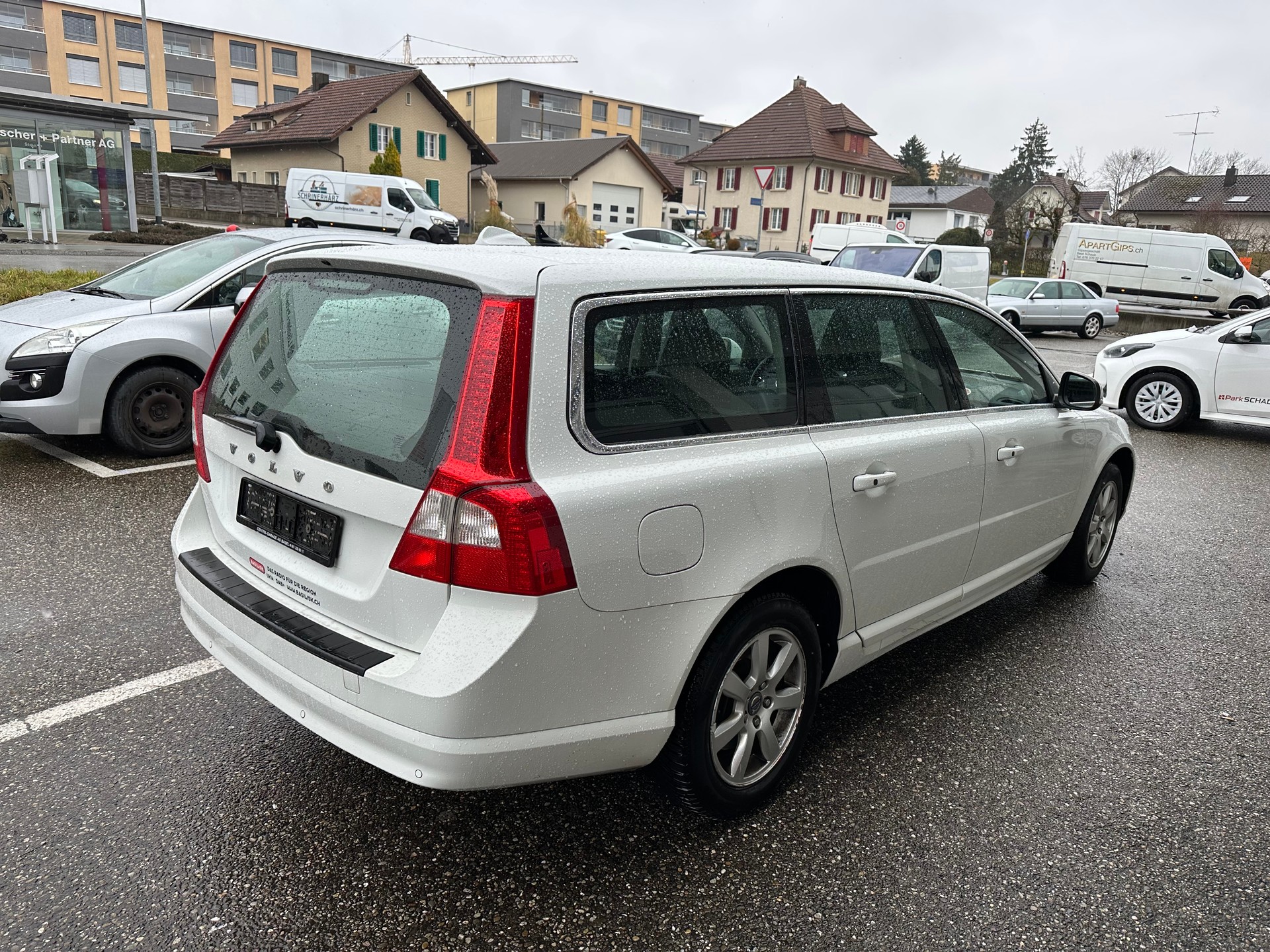 VOLVO V70 D3 Summum Geartronic-image-3
