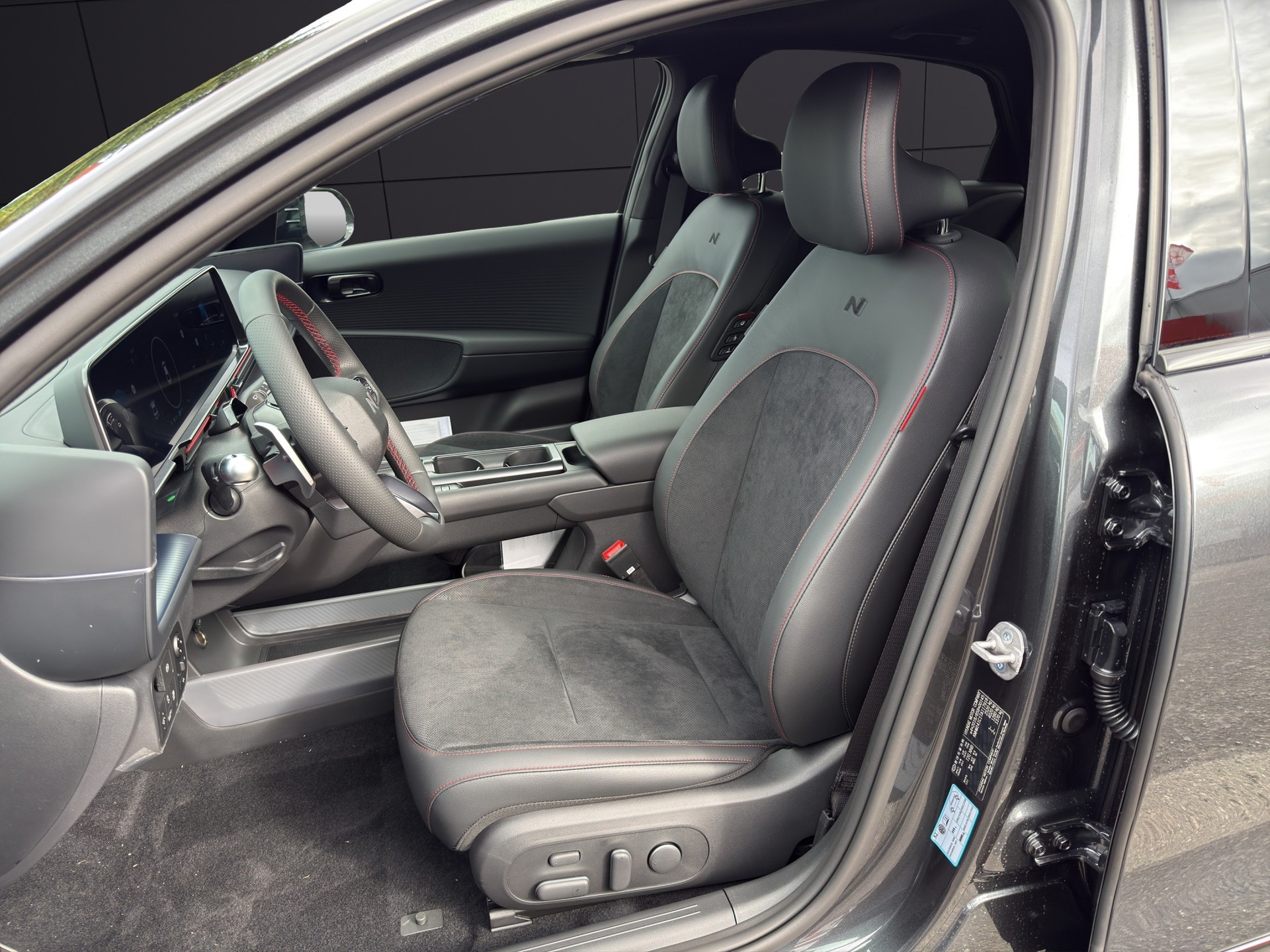 HYUNDAI Ioniq 6 84kWh N Line 4WD-image-15
