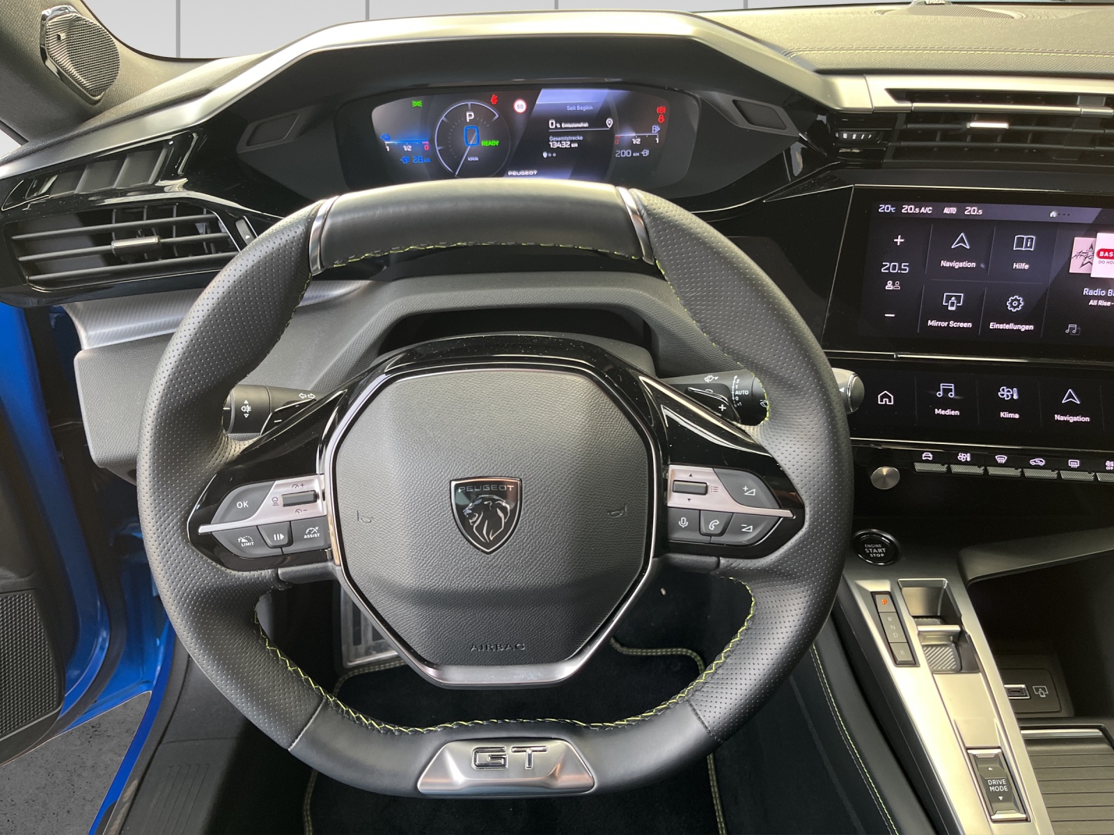 PEUGEOT 308 1.6 PHEV 180 GT-image-8