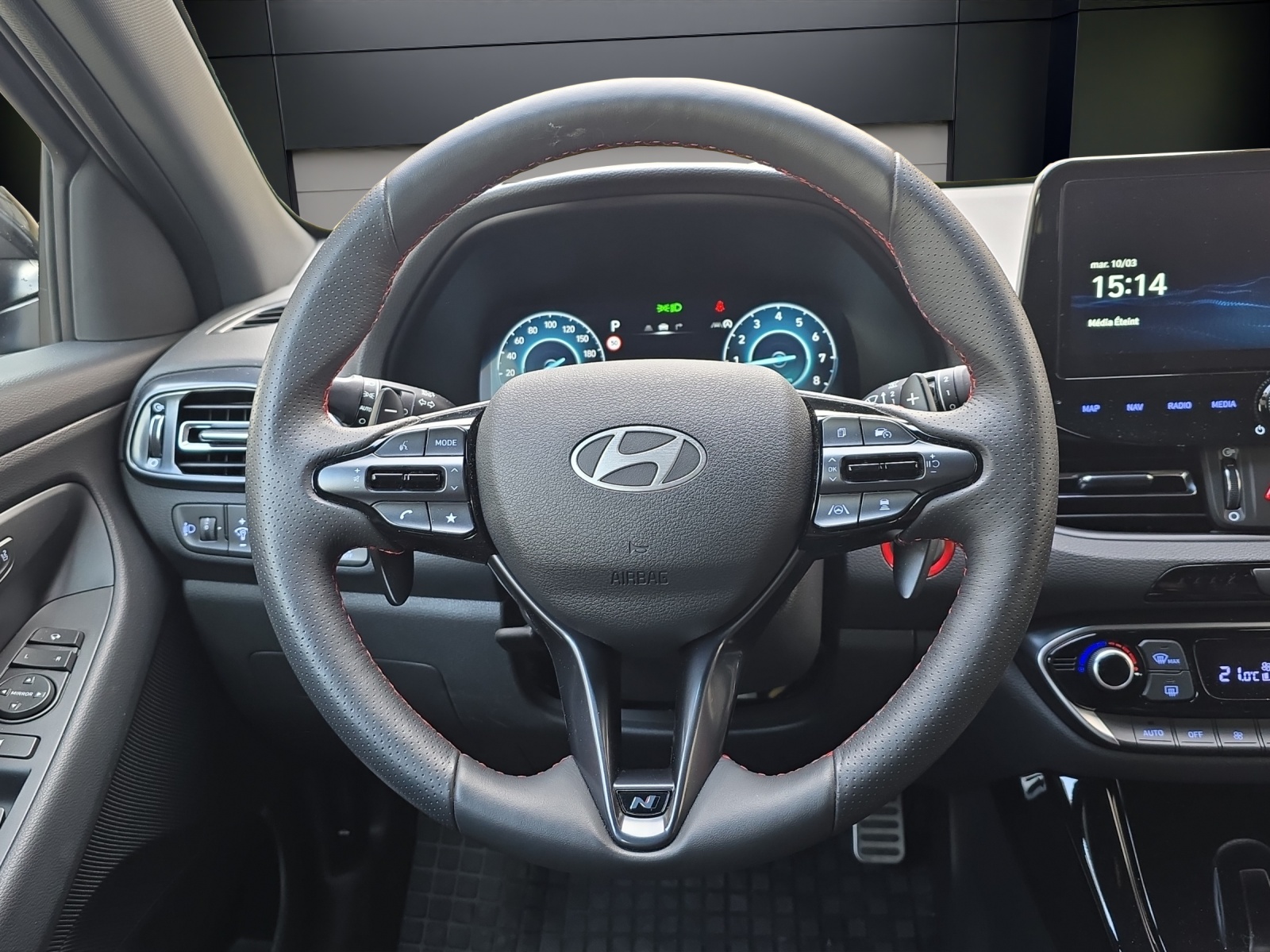 HYUNDAI i30 Wagon 1.5 T-GDi N Line 48V MH DCT-image-6