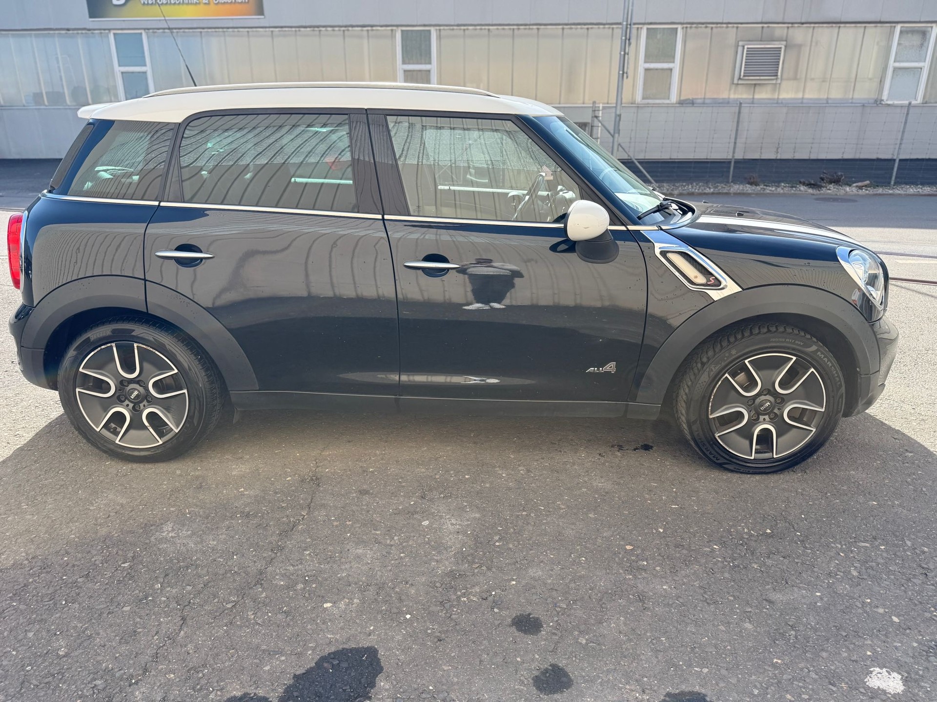 MINI Countryman Cooper S ALL4-image-7