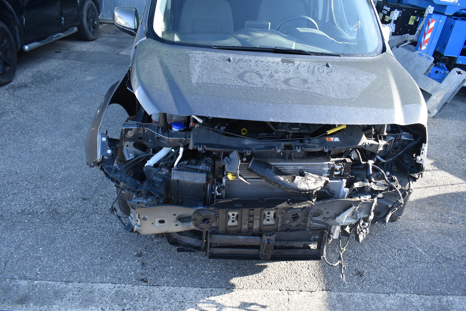 FORD Grand Tourneo Connect 1.5 EcoBlue Active Automat-image-9