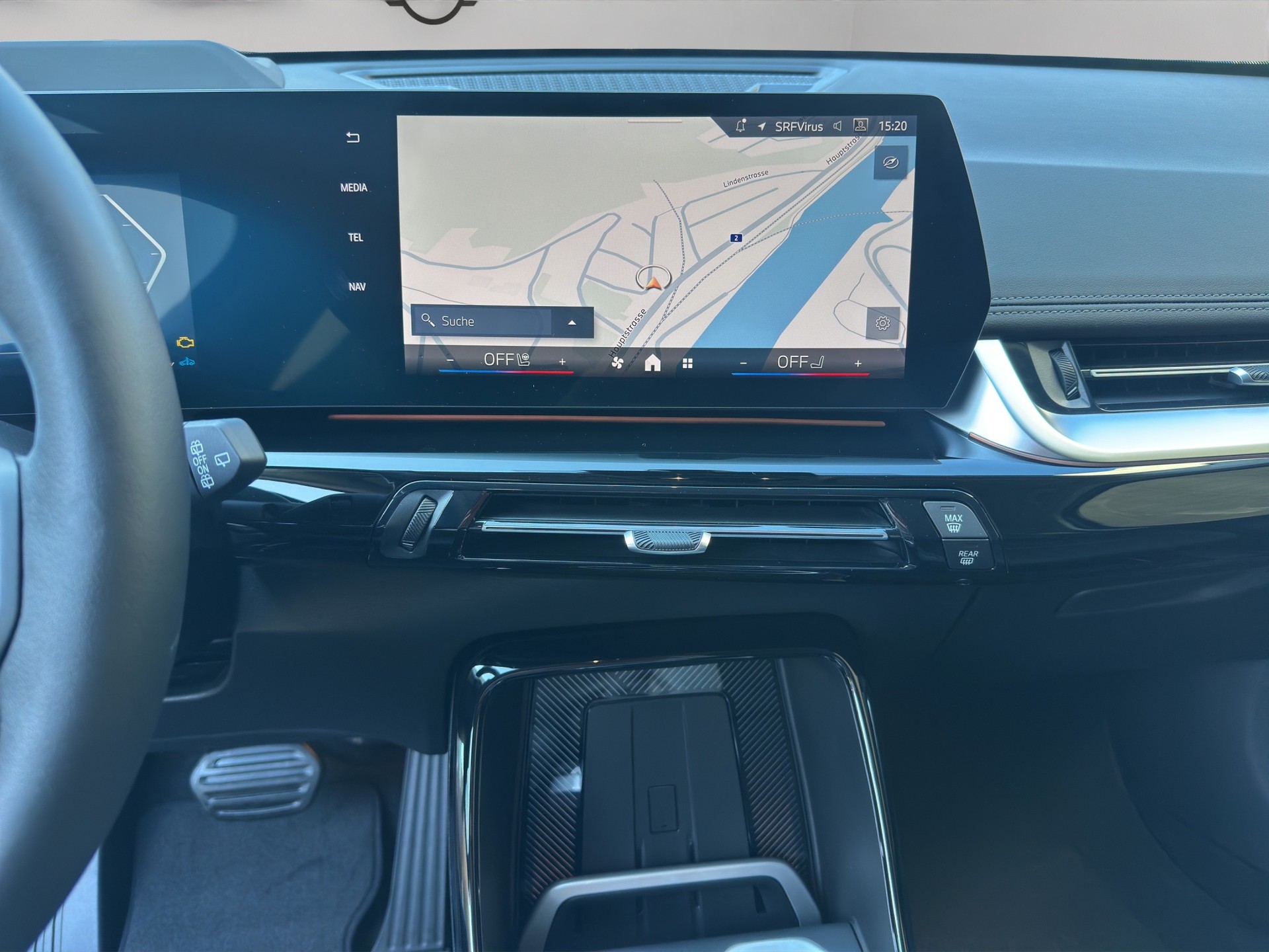 BMW X1 sDrive 18d xLine-image-16