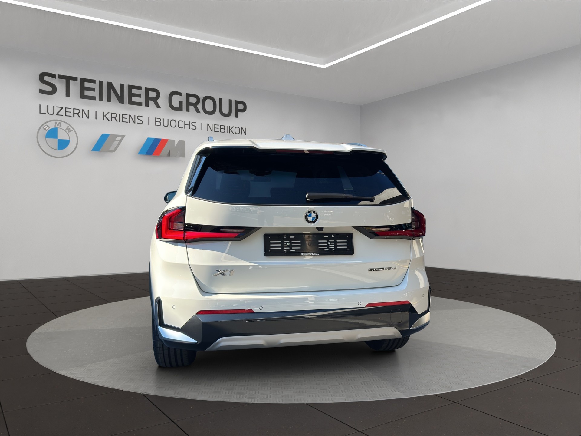 BMW X1 sDrive 18d xLine-image-5