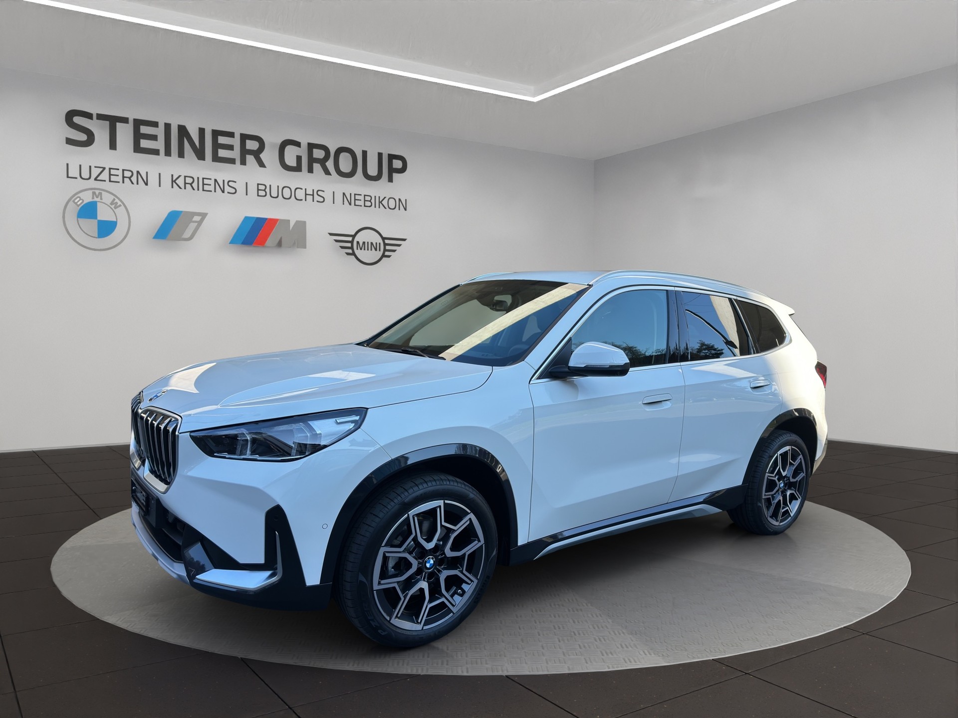 BMW X1 sDrive 18d xLine-image-0