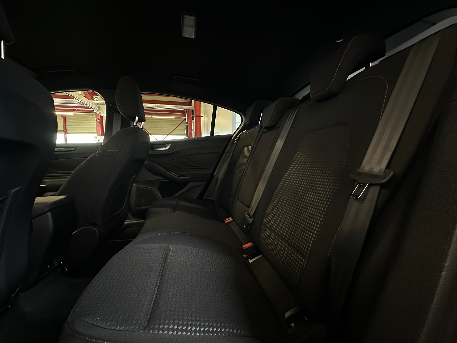 FORD Focus 1.0 MHEV ST-Line X Automat-image-8